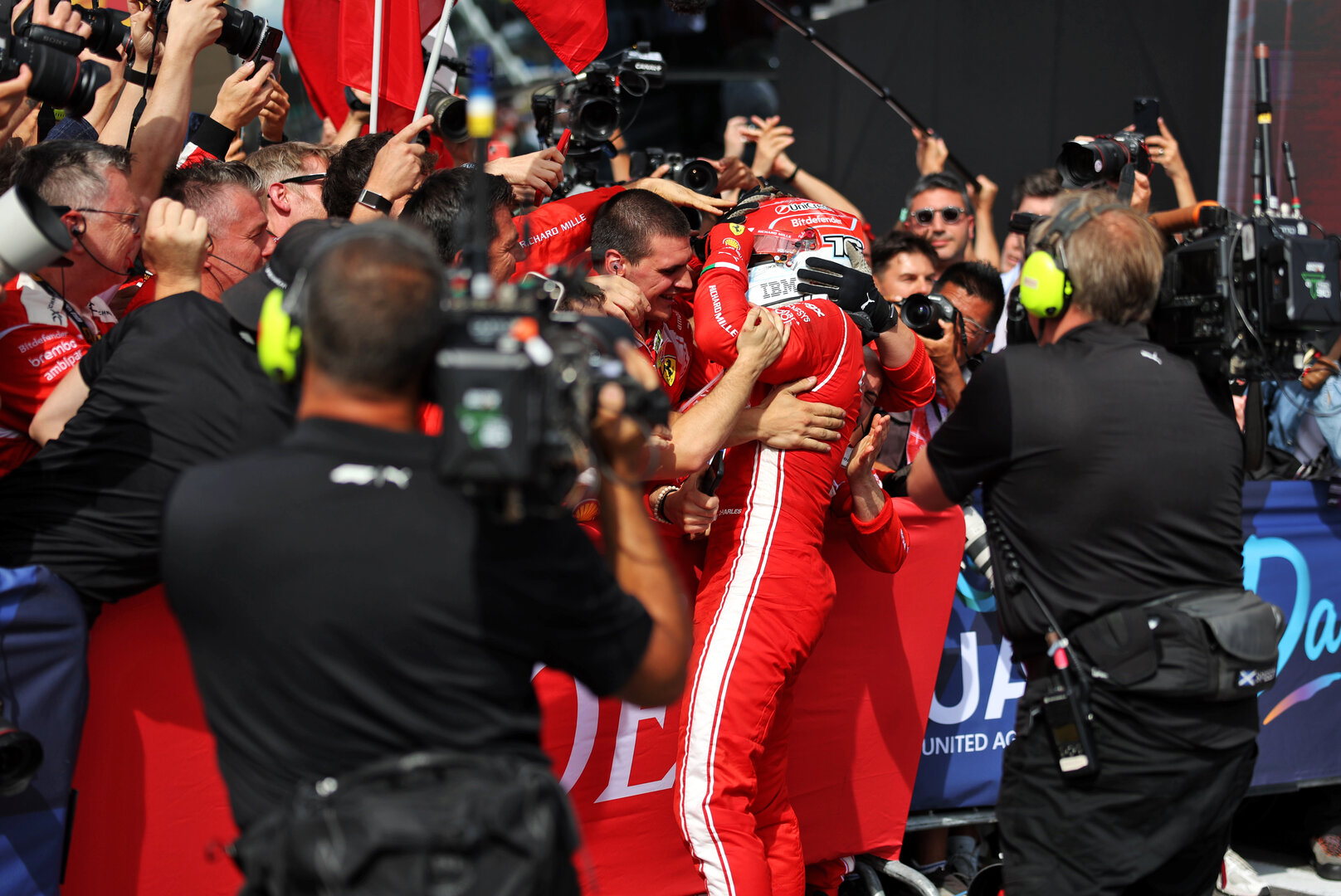 GP GRAN BRETAGNA, Gara winner Charles Leclerc (MON) Ferrari celebrates in parc ferme.
05.07.2026. Formula 1 World Championship, Rd 9, British Grand Prix, Silverstone, England, Gara Day.
- www.xpbimages.com, EMail: requests@xpbimages.com © Copyright: Dunbar / XPB Images