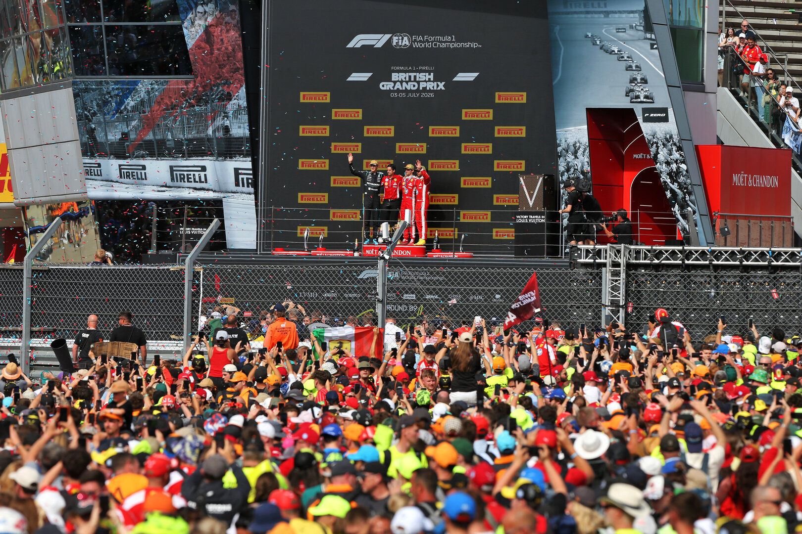 GP GRAN BRETAGNA, The podium (L to R): George Russell (GBR) Mercedes AMG Formula One Team, second; Bryan Bozzi (ITA) Ferrari Gara Engineer; Charles Leclerc (MON) Ferrari, vincitore; Lewis Hamilton (GBR) Ferrari, third.
05.07.2026. Formula 1 World Championship, Rd 9, British Grand Prix, Silverstone, England, Gara Day.
- www.xpbimages.com, EMail: requests@xpbimages.com © Copyright: Dunbar / XPB Images