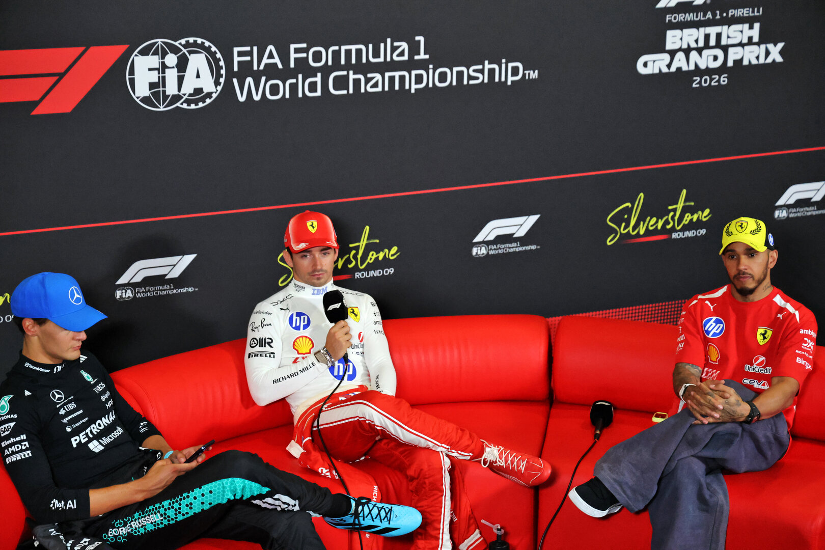 GP GRAN BRETAGNA, (L to R): George Russell (GBR) Mercedes AMG Formula One Team; Charles Leclerc (MON) Ferrari; e Lewis Hamilton (GBR) Ferrari, in the post race FIA Press Conference.
05.07.2026. Formula 1 World Championship, Rd 9, British Grand Prix, Silverstone, England, Gara Day.
- www.xpbimages.com, EMail: requests@xpbimages.com © Copyright: Batchelor / XPB Images