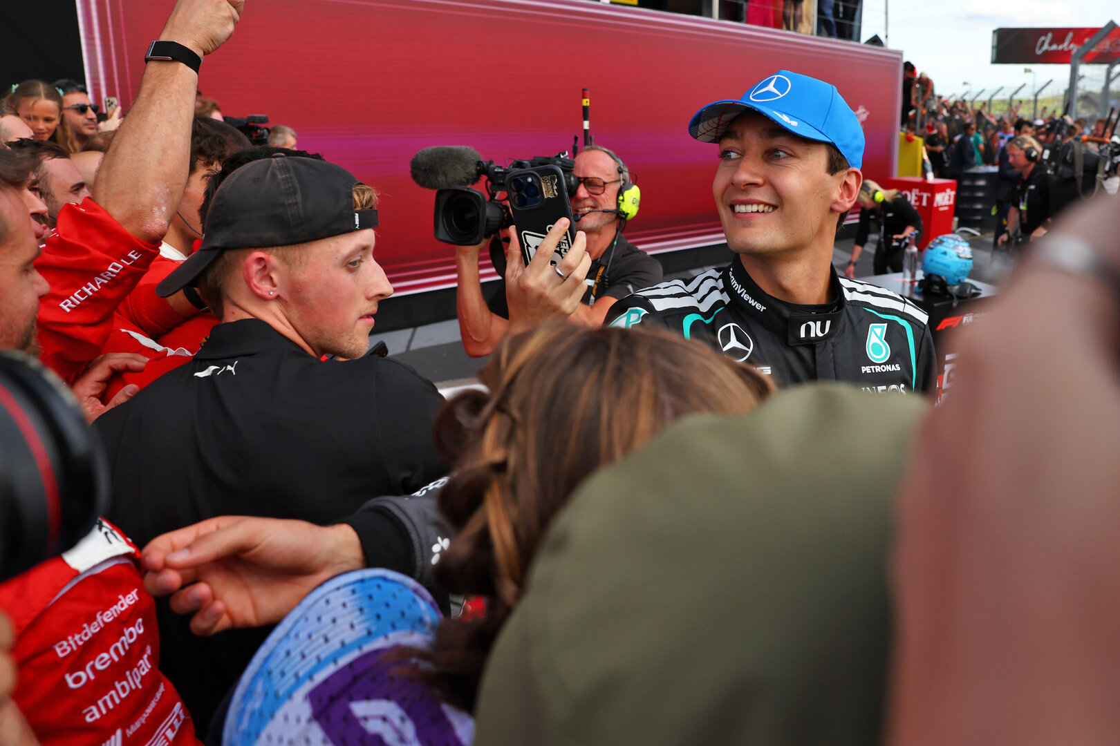 GP GRAN BRETAGNA, George Russell (GBR) Mercedes AMG Formula One Team celebrates his second position in parc ferme.
05.07.2026. Formula 1 World Championship, Rd 9, British Grand Prix, Silverstone, England, Gara Day.
 - www.xpbimages.com, EMail: requests@xpbimages.com © Copyright: Patching / XPB Images