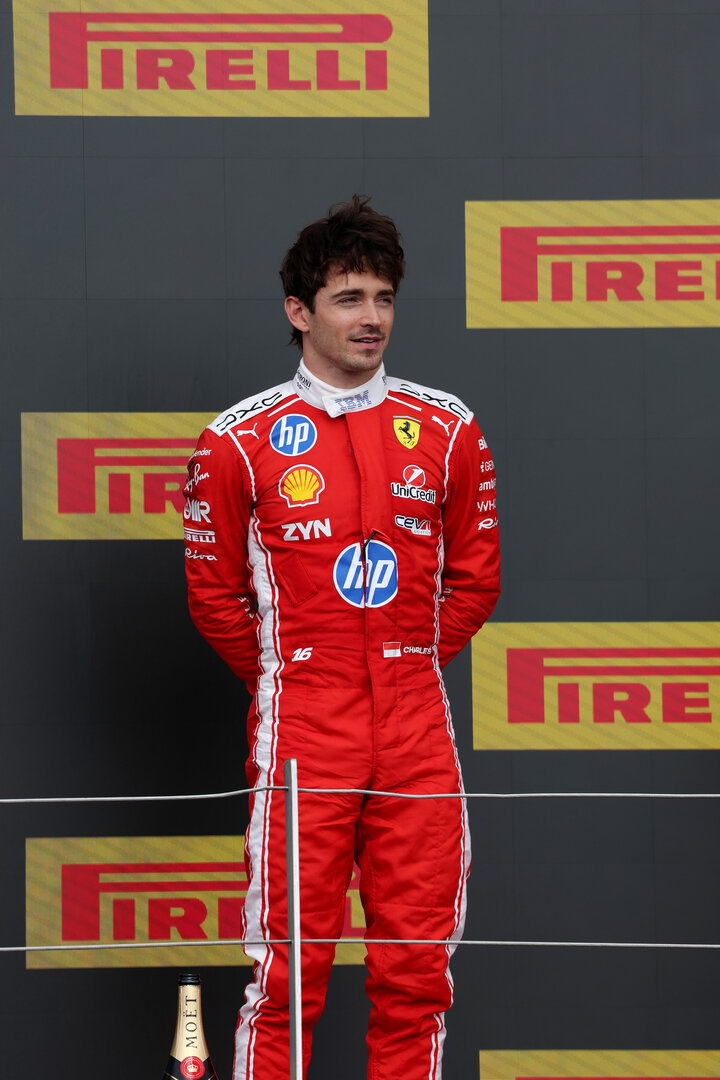 GP GRAN BRETAGNA, Gara winner Charles Leclerc (MON) Ferrari celebrates on the podium.
05.07.2026. Formula 1 World Championship, Rd 9, British Grand Prix, Silverstone, England, Gara Day.
- www.xpbimages.com, EMail: requests@xpbimages.com © Copyright: Moy / XPB Images