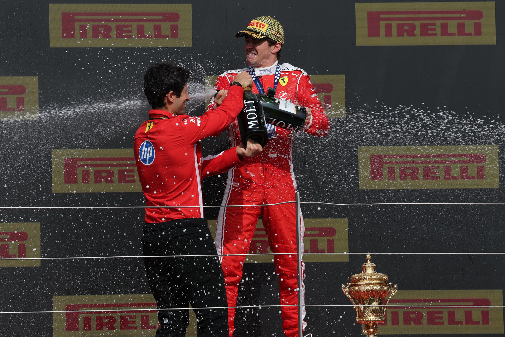 GP GRAN BRETAGNA, Gara winner Charles Leclerc (MON) Ferrari celebrates on the podium with Bryan Bozzi (ITA) Ferrari Gara Engineer.
05.07.2026. Formula 1 World Championship, Rd 9, British Grand Prix, Silverstone, England, Gara Day.
- www.xpbimages.com, EMail: requests@xpbimages.com © Copyright: Moy / XPB Images