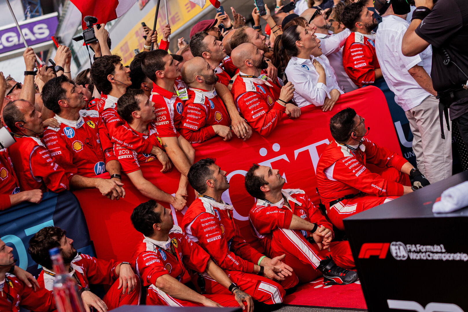 GP GRAN BRETAGNA, Ferrari celebrate in parc ferme.
05.07.2026. Formula 1 World Championship, Rd 9, British Grand Prix, Silverstone, England, Gara Day.
- www.xpbimages.com, EMail: requests@xpbimages.com © Copyright: Moy / XPB Images