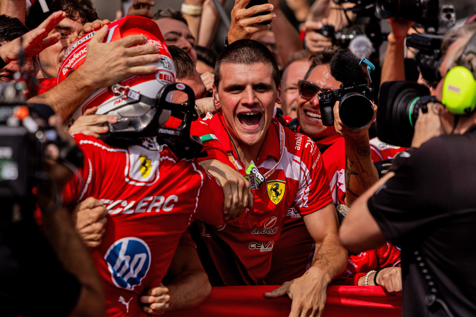 GP GRAN BRETAGNA, Gara winner Charles Leclerc (MON) Ferrari celebrates in parc ferme.
05.07.2026. Formula 1 World Championship, Rd 9, British Grand Prix, Silverstone, England, Gara Day.
 - www.xpbimages.com, EMail: requests@xpbimages.com © Copyright: Denny / XPB Images