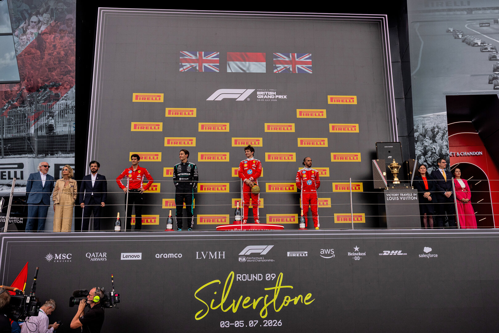 GP GRAN BRETAGNA, The podium (L to R): Bryan Bozzi (ITA) Ferrari Gara Engineer; George Russell (GBR) Mercedes AMG Formula One Team, second; Charles Leclerc (MON) Ferrari, vincitore; Lewis Hamilton (GBR) Ferrari, third.
05.07.2026. Formula 1 World Championship, Rd 9, British Grand Prix, Silverstone, England, Gara Day.
 - www.xpbimages.com, EMail: requests@xpbimages.com © Copyright: Denny / XPB Images