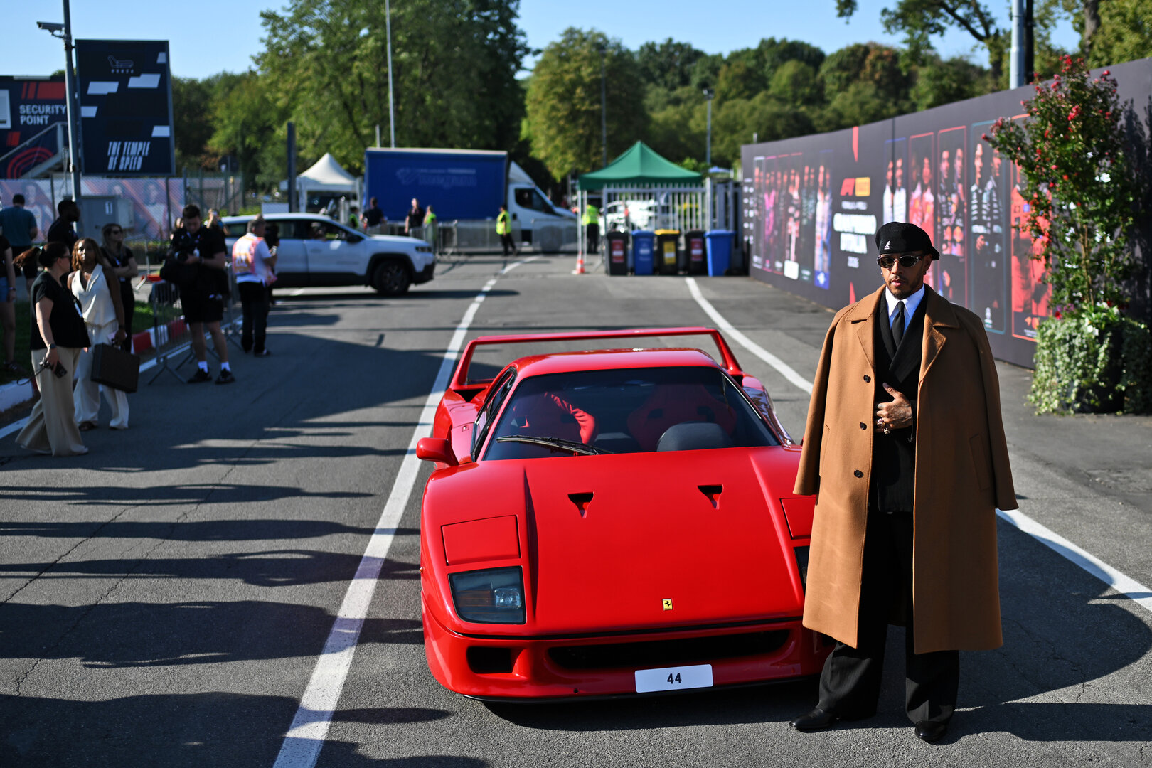 GP ITALIA, Lewis Hamilton (GBR) Ferrari with his Ferrari F40.
03.09.2026. Formula 1 World Championship, Rd 13, Italian Grand Prix, Monza, Italy, Preparation Day.
- www.xpbimages.com, EMail: requests@xpbimages.com © Copyright: Price / XPB Images
