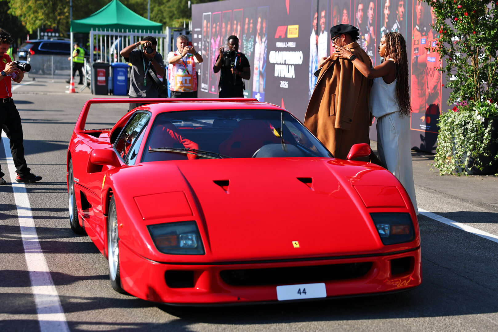 GP ITALIA, Lewis Hamilton (GBR) Ferrari with his Ferrari F40.
03.09.2026. Formula 1 World Championship, Rd 13, Italian Grand Prix, Monza, Italy, Preparation Day.
- www.xpbimages.com, EMail: requests@xpbimages.com © Copyright: Bearne / XPB Images