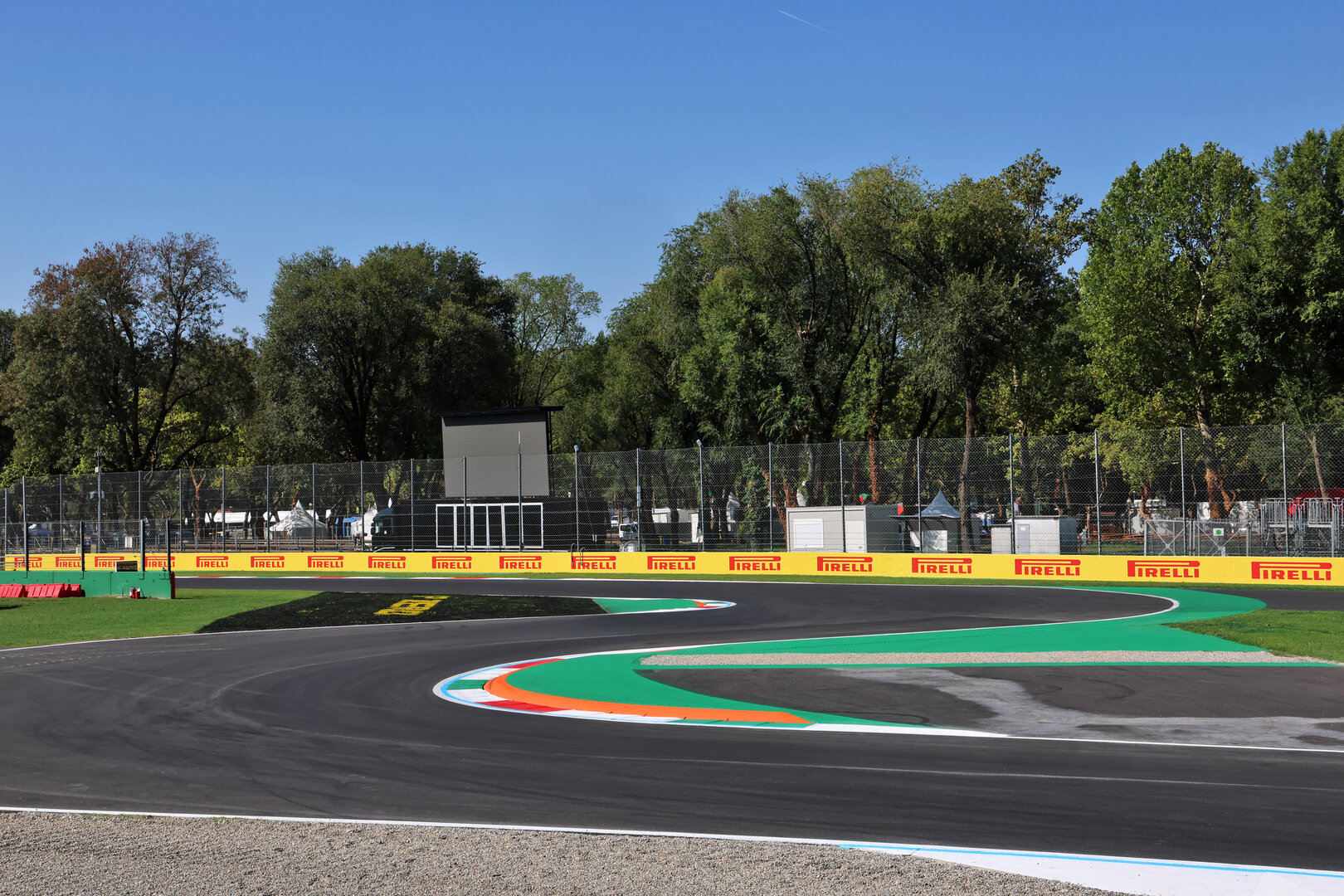 GP ITALIA, Circuit Atmosfera - Variante del Rettifilo; first chicane.
03.09.2026. Formula 1 World Championship, Rd 13, Italian Grand Prix, Monza, Italy, Preparation Day.
- www.xpbimages.com, EMail: requests@xpbimages.com © Copyright: Batchelor / XPB Images