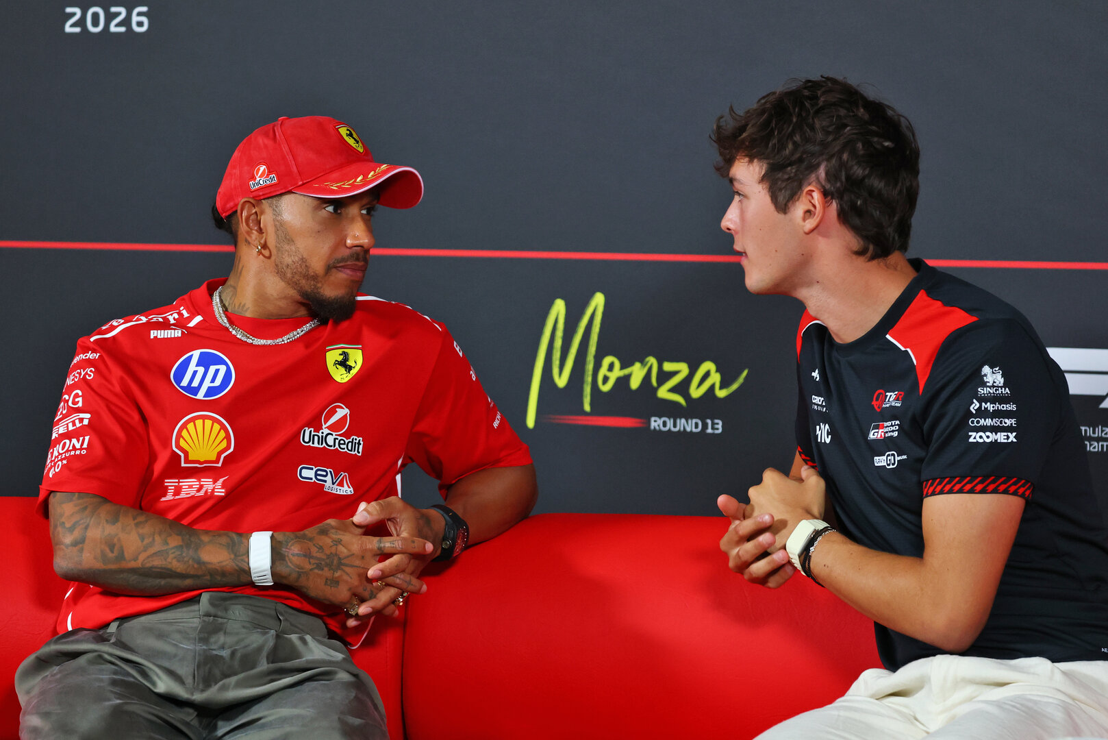 GP ITALIA, (L to R): Lewis Hamilton (GBR) Ferrari e Oliver Bearman (GBR) Haas F1 Team in the FIA Press Conference.
03.09.2026. Formula 1 World Championship, Rd 13, Italian Grand Prix, Monza, Italy, Preparation Day.
- www.xpbimages.com, EMail: requests@xpbimages.com © Copyright: Bearne / XPB Images