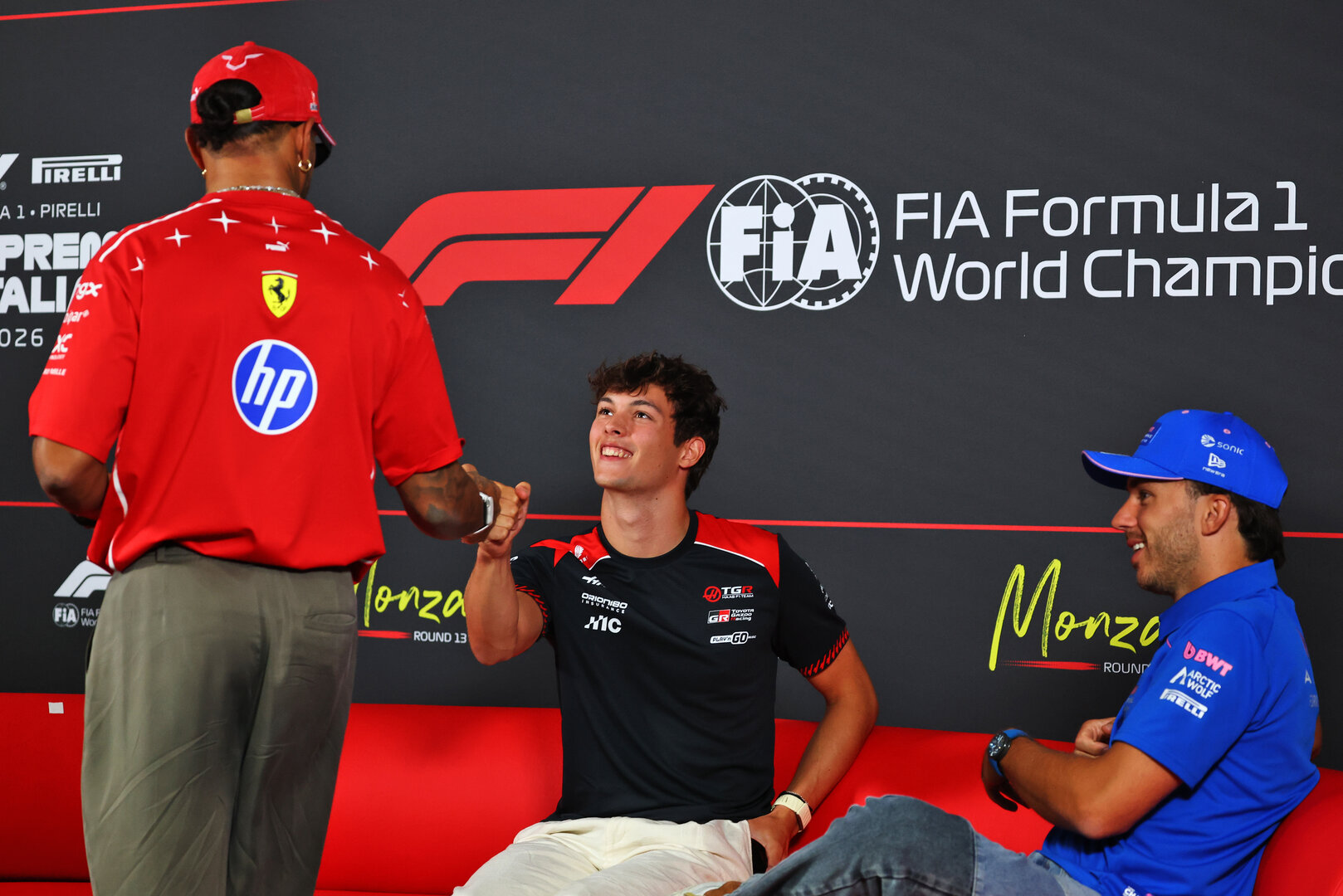 GP ITALIA, (L to R): Lewis Hamilton (GBR) Ferrari; Oliver Bearman (GBR) Haas F1 Team; e Pierre Gasly (FRA) Alpine F1 Team, in the FIA Press Conference.
03.09.2026. Formula 1 World Championship, Rd 13, Italian Grand Prix, Monza, Italy, Preparation Day.
- www.xpbimages.com, EMail: requests@xpbimages.com © Copyright: Bearne / XPB Images