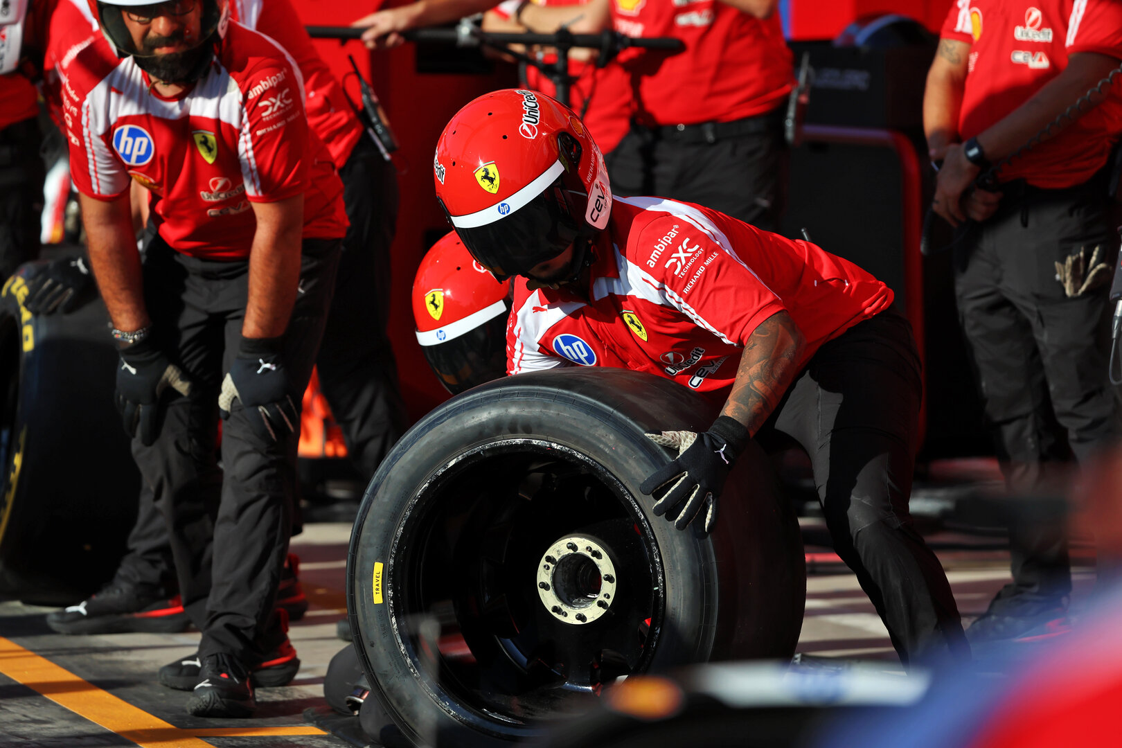 GP ITALIA, Ferrari meccanici practice pit stops.
03.09.2026. Formula 1 World Championship, Rd 13, Italian Grand Prix, Monza, Italy, Preparation Day.
- www.xpbimages.com, EMail: requests@xpbimages.com © Copyright: Rew / XPB Images