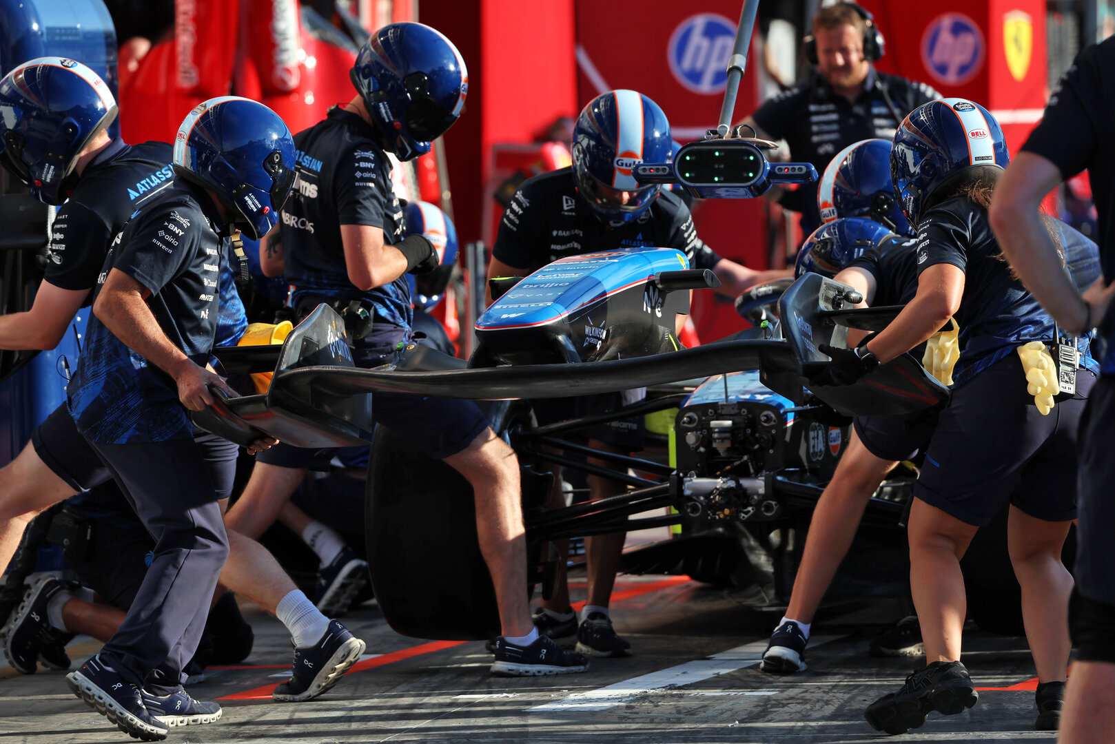 GP ITALIA, Williams F1 Team meccanici practice a pit stop.
03.09.2026. Formula 1 World Championship, Rd 13, Italian Grand Prix, Monza, Italy, Preparation Day.
 - www.xpbimages.com, EMail: requests@xpbimages.com © Copyright:  Rew / XPB Images