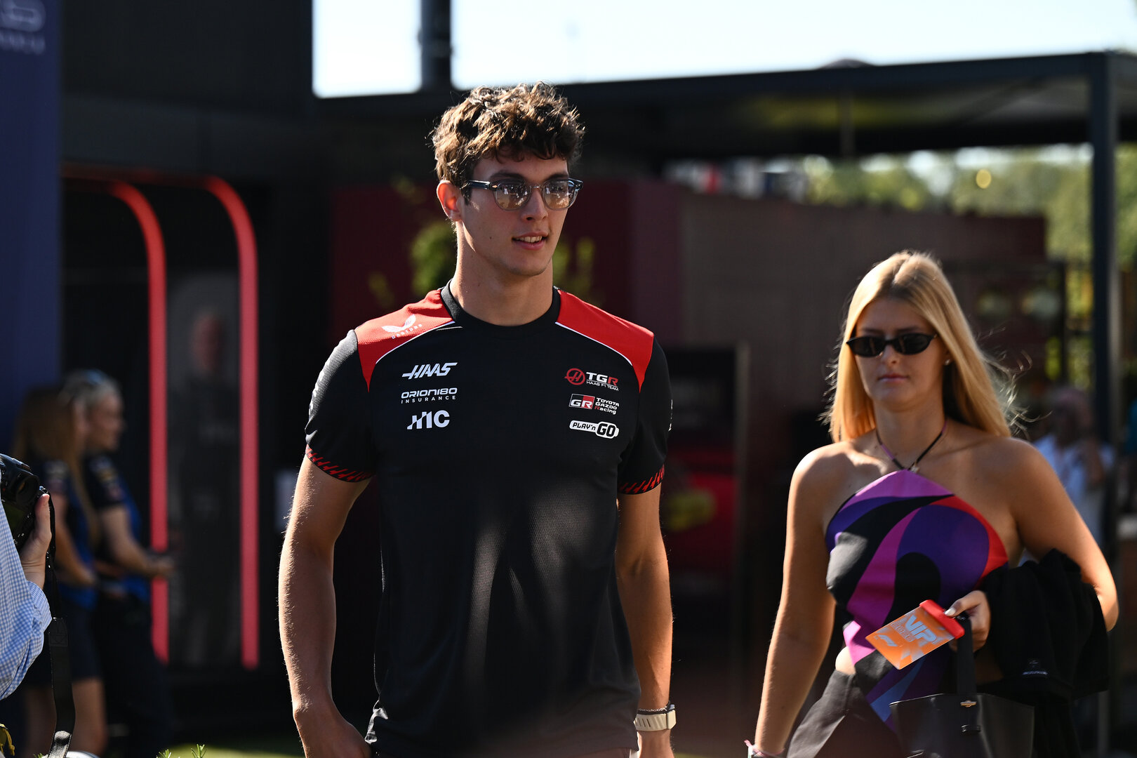 GP ITALIA, (L to R): Oliver Bearman (GBR) Haas F1 Team with Domenica Alicia Torriani04.09.2026. Formula 1 World Championship, Rd 13, Italian Grand Prix, Monza, Italy, Practice Day.- www.xpbimages.com, EMail: requests@xpbimages.com © Copyright: XPB Images