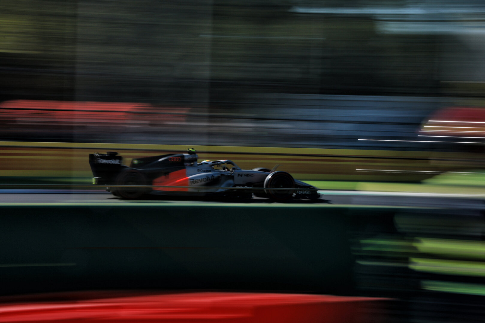 GP ITALIA, Gabriel Bortoleto (BRA) Audi F1 Team R26.
04.09.2026. Formula 1 World Championship, Rd 13, Italian Grand Prix, Monza, Italy, Practice Day.
- www.xpbimages.com, EMail: requests@xpbimages.com © Copyright: Charniaux / XPB Images