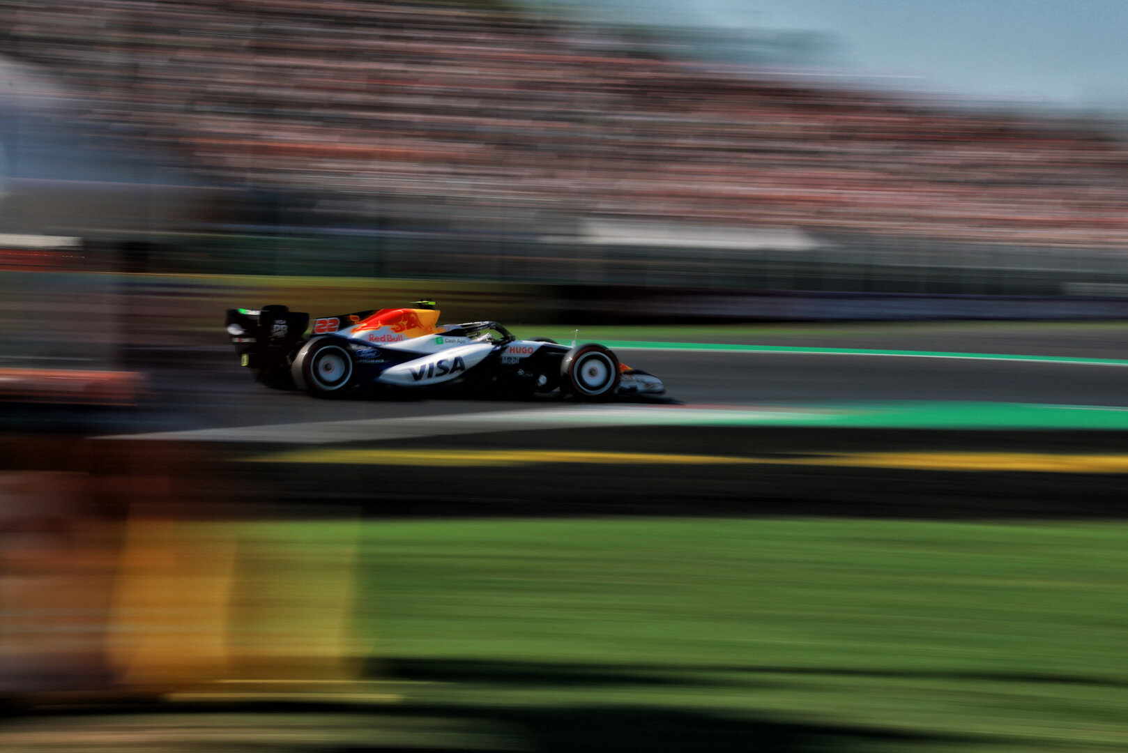 GP ITALIA, Yuki Tsunoda (JPN) Racing Bulls Formula One Team VCARB 03 Reserve Driver.
04.09.2026. Formula 1 World Championship, Rd 13, Italian Grand Prix, Monza, Italy, Practice Day.
- www.xpbimages.com, EMail: requests@xpbimages.com © Copyright: Charniaux / XPB Images