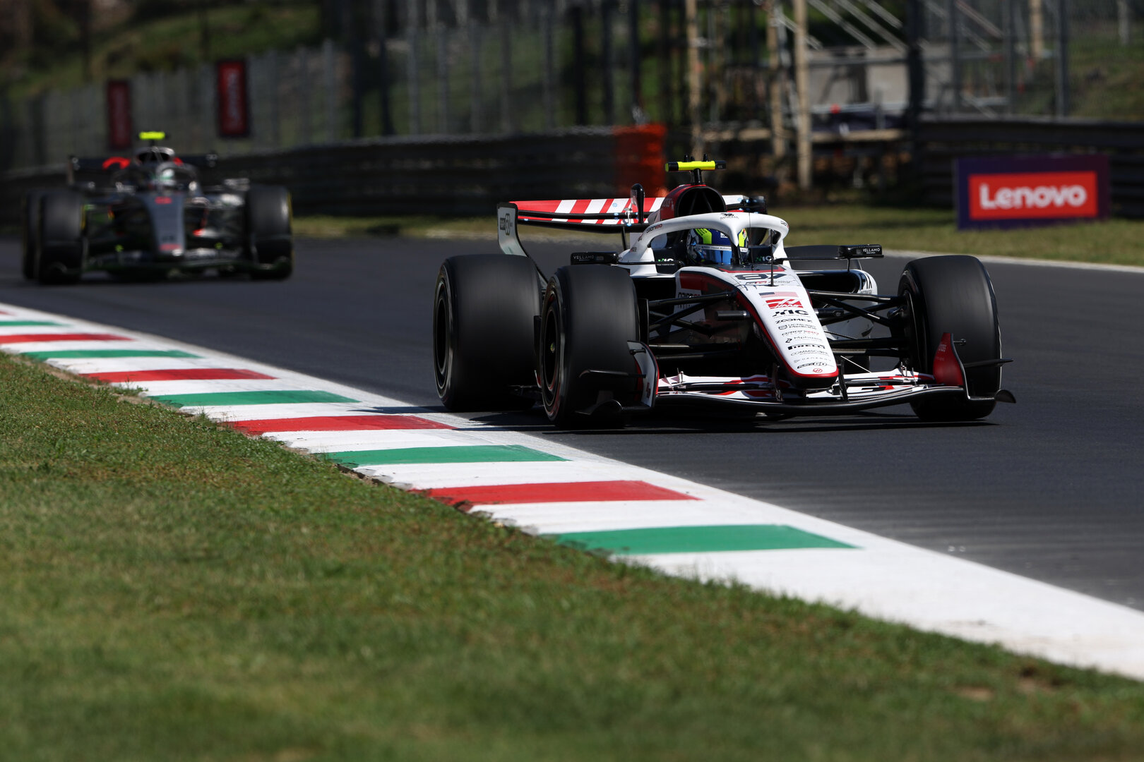 GP ITALIA, Oliver Bearman (GBR) Haas F1 Team VF-26.
04.09.2026. Formula 1 World Championship, Rd 13, Italian Grand Prix, Monza, Italy, Practice Day.
- www.xpbimages.com, EMail: requests@xpbimages.com © Copyright: Dunbar / XPB Images