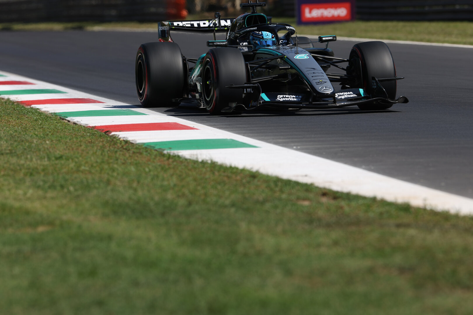 GP ITALIA, George Russell (GBR) Mercedes AMG Formula One Team W17.
04.09.2026. Formula 1 World Championship, Rd 13, Italian Grand Prix, Monza, Italy, Practice Day.
- www.xpbimages.com, EMail: requests@xpbimages.com © Copyright: Dunbar / XPB Images