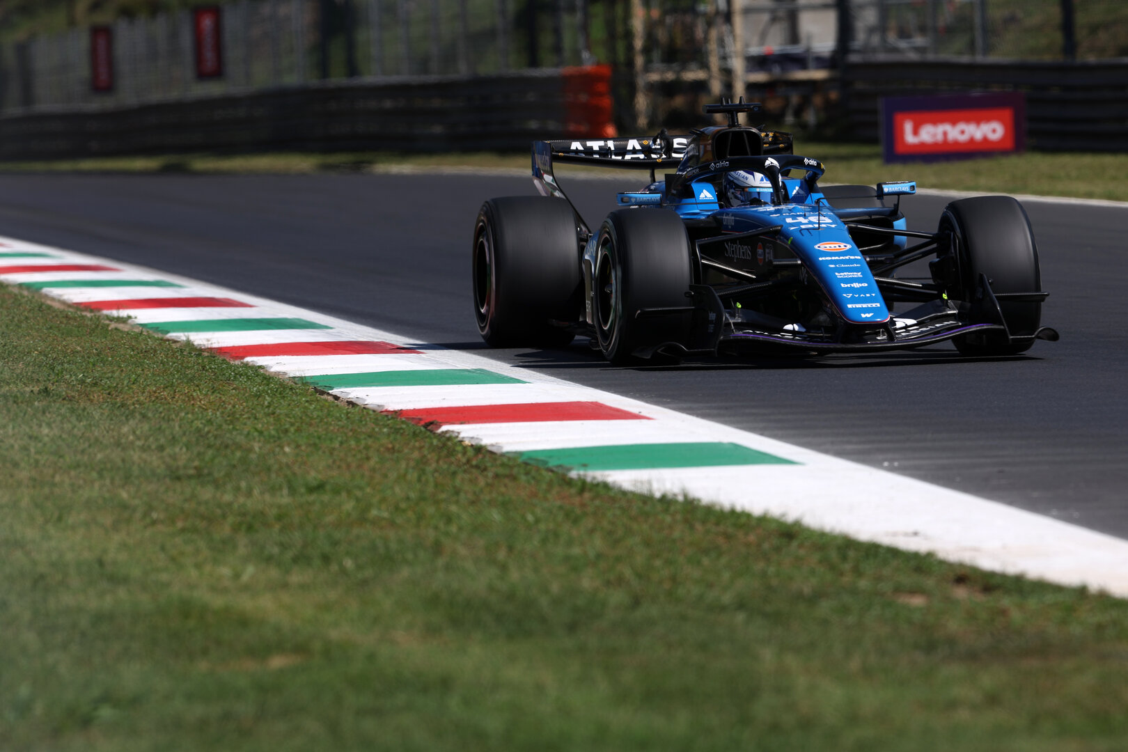 GP ITALIA, Alexander Albon (THA) Williams F1 Team FW48.
04.09.2026. Formula 1 World Championship, Rd 13, Italian Grand Prix, Monza, Italy, Practice Day.
- www.xpbimages.com, EMail: requests@xpbimages.com © Copyright: Dunbar / XPB Images