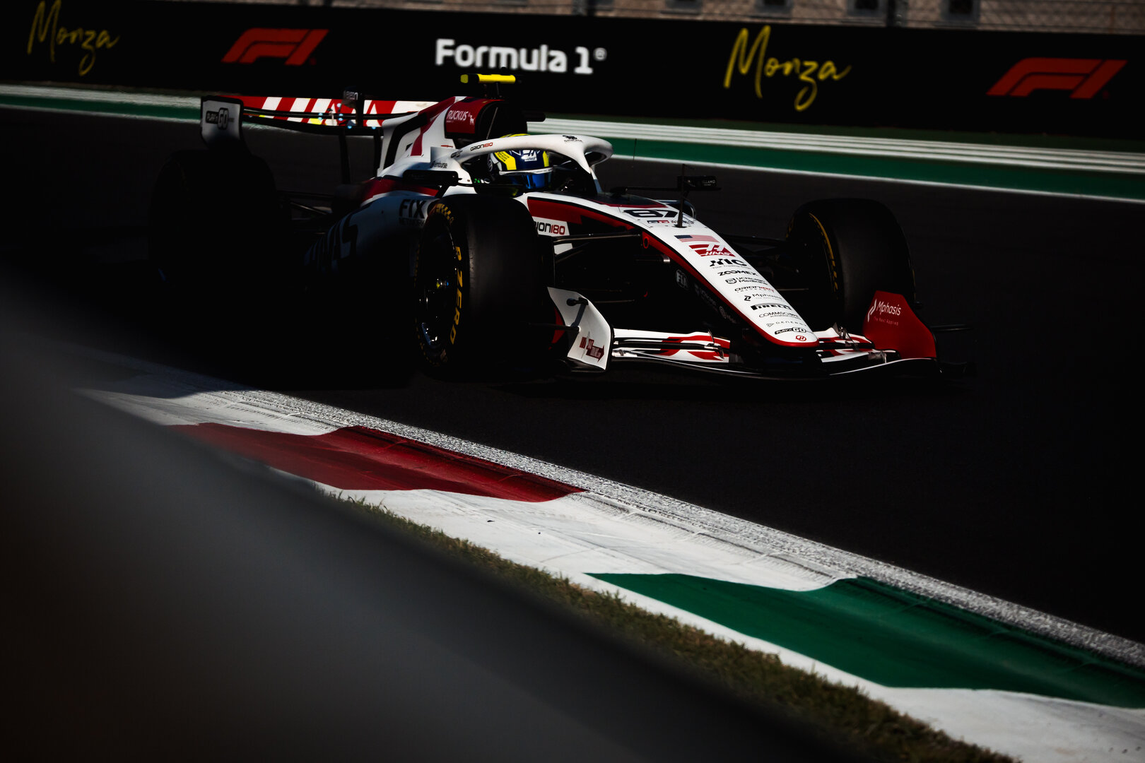 GP ITALIA, Oliver Bearman (GBR) Haas F1 Team VF-26.
04.09.2026. Formula 1 World Championship, Rd 13, Italian Grand Prix, Monza, Italy, Practice Day.
- www.xpbimages.com, EMail: requests@xpbimages.com © Copyright: Bearne / XPB Images