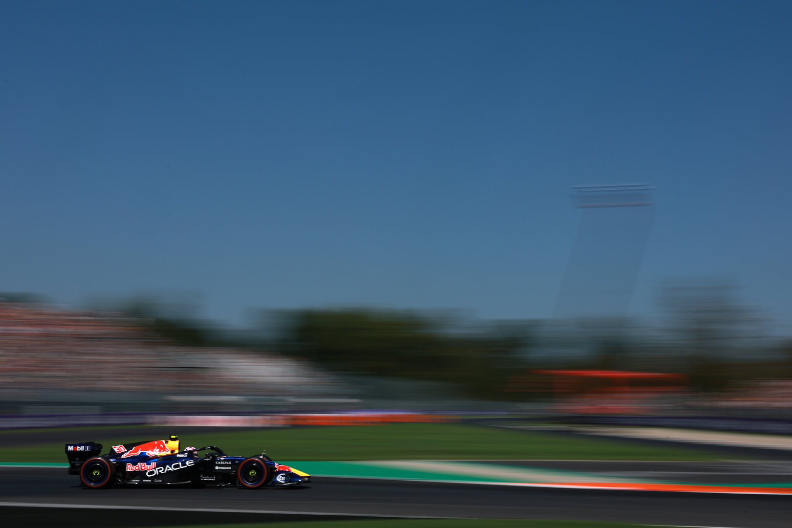 GP ITALIA, Liam Lawson (NZL) Red Bull Racing RB22.
04.09.2026. Formula 1 World Championship, Rd 13, Italian Grand Prix, Monza, Italy, Practice Day.
- www.xpbimages.com, EMail: requests@xpbimages.com © Copyright: Charniaux / XPB Images