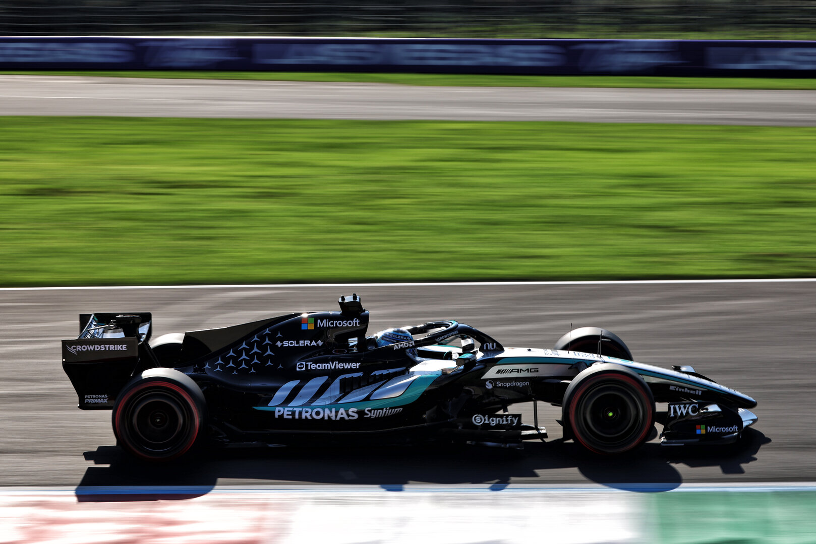 GP ITALIA, George Russell (GBR) Mercedes AMG Formula One Team W17.
04.09.2026. Formula 1 World Championship, Rd 13, Italian Grand Prix, Monza, Italy, Practice Day.
 - www.xpbimages.com, EMail: requests@xpbimages.com © Copyright:  Rew / XPB Images