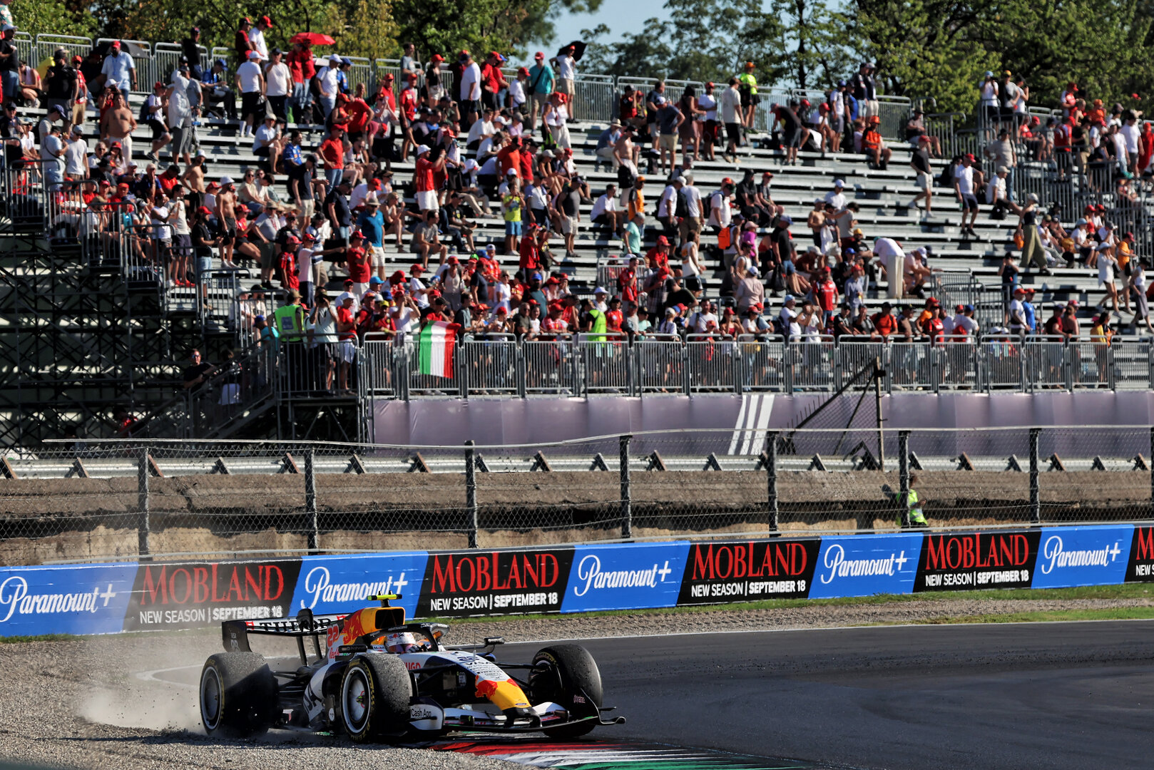 GP ITALIA, Yuki Tsunoda (JPN) Racing Bulls Formula One Team VCARB 03 Reserve Driver runs wide.
04.09.2026. Formula 1 World Championship, Rd 13, Italian Grand Prix, Monza, Italy, Practice Day.
 - www.xpbimages.com, EMail: requests@xpbimages.com © Copyright:  Rew / XPB Images