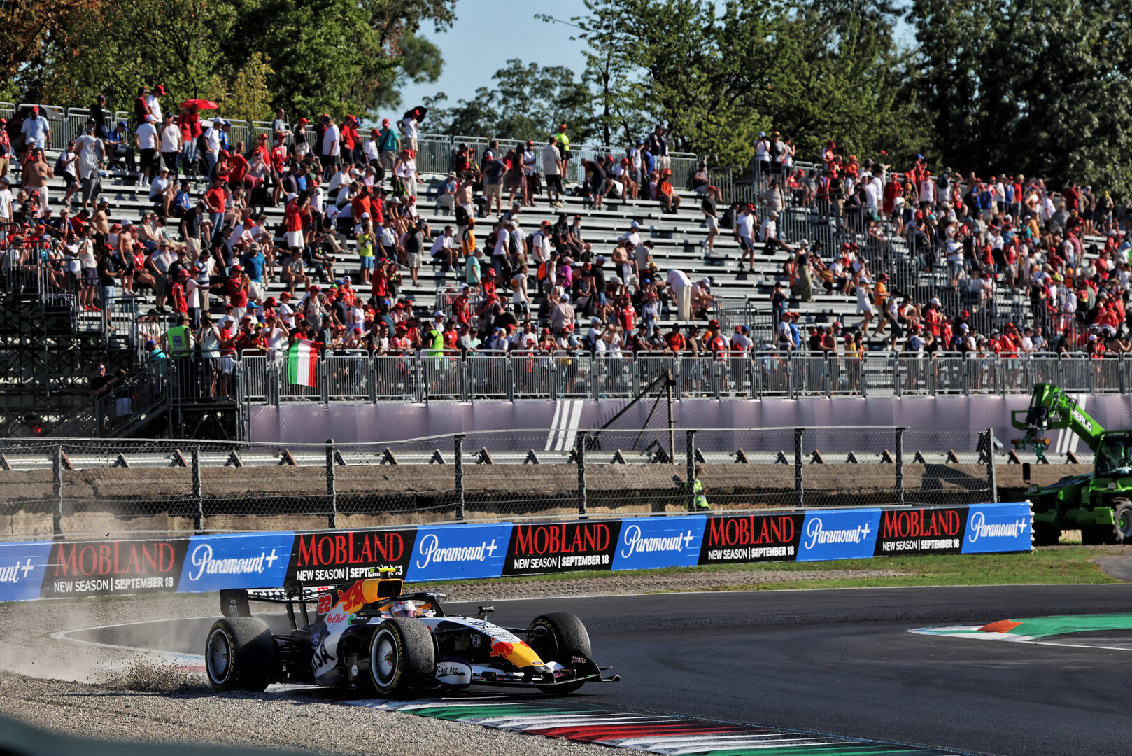 GP ITALIA, Yuki Tsunoda (JPN) Racing Bulls Formula One Team VCARB 03 Reserve Driver runs wide.
04.09.2026. Formula 1 World Championship, Rd 13, Italian Grand Prix, Monza, Italy, Practice Day.
 - www.xpbimages.com, EMail: requests@xpbimages.com © Copyright:  Rew / XPB Images