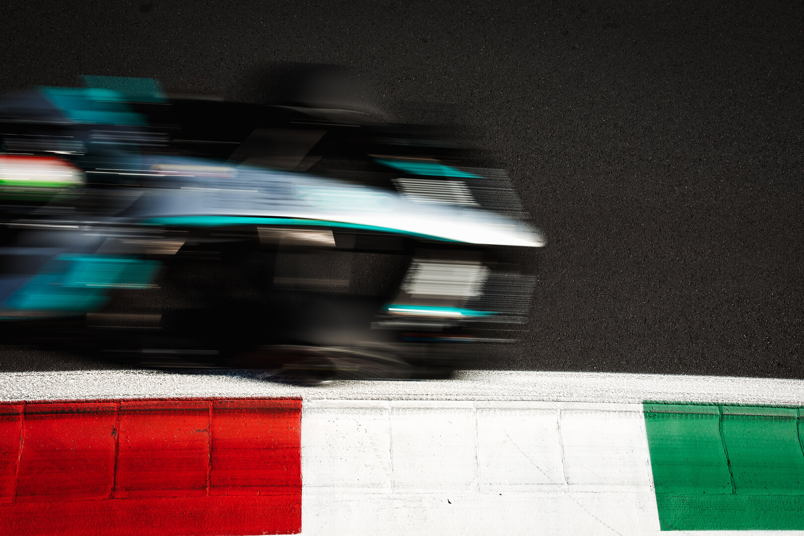 GP ITALIA, Andrea Kimi Antonelli (ITA) Mercedes AMG Formula One Team W17.

04.09.2026. Formula 1 World Championship, Rd 13, Italian Grand Prix, Monza, Italy, Practice Day.
- www.xpbimages.com, EMail: requests@xpbimages.com © Copyright: Bearne / XPB Images