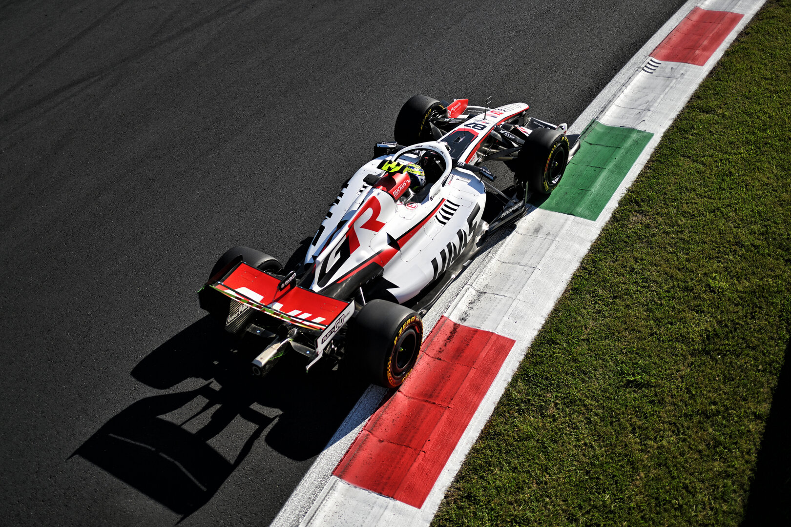 GP ITALIA, Oliver Bearman (GBR) Haas F1 Team VF-26.
04.09.2026. Formula 1 World Championship, Rd 13, Italian Grand Prix, Monza, Italy, Practice Day.
- www.xpbimages.com, EMail: requests@xpbimages.com © Copyright: Price / XPB Images
