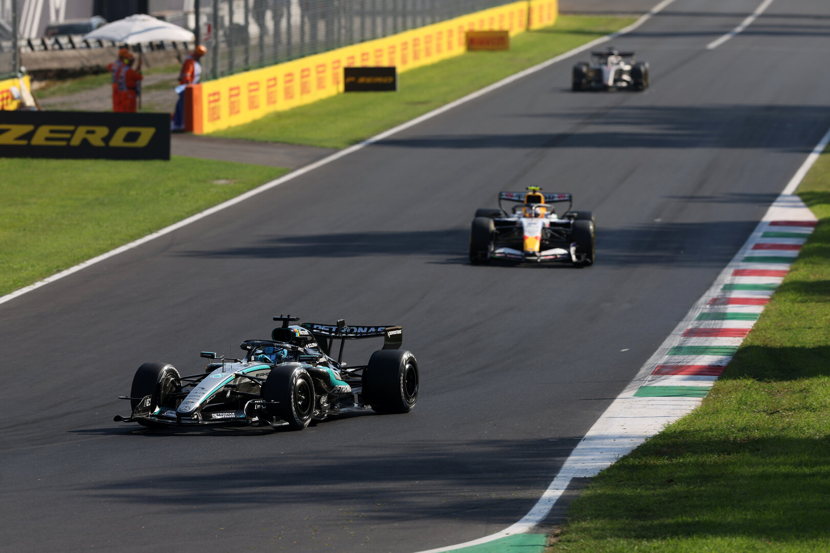 GP ITALIA, George Russell (GBR) Mercedes AMG Formula One Team W17.
04.09.2026. Formula 1 World Championship, Rd 13, Italian Grand Prix, Monza, Italy, Practice Day.
- www.xpbimages.com, EMail: requests@xpbimages.com © Copyright: Dunbar / XPB Images