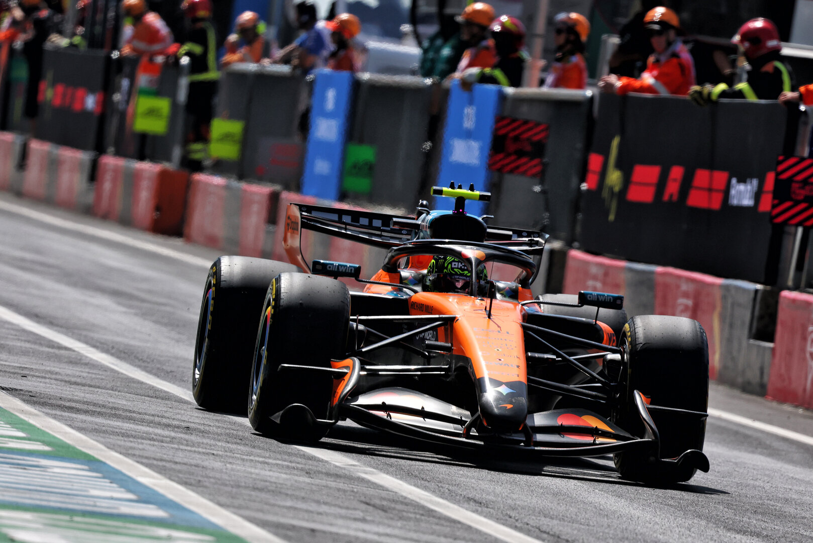 GP ITALIA, Lando Norris (GBR) McLaren F1 Team MCL40.
05.09.2026. Formula 1 World Championship, Rd 13, Italian Grand Prix, Monza, Italy, Qualifiche Day.
- www.xpbimages.com, EMail: requests@xpbimages.com © Copyright: Bearne / XPB Images