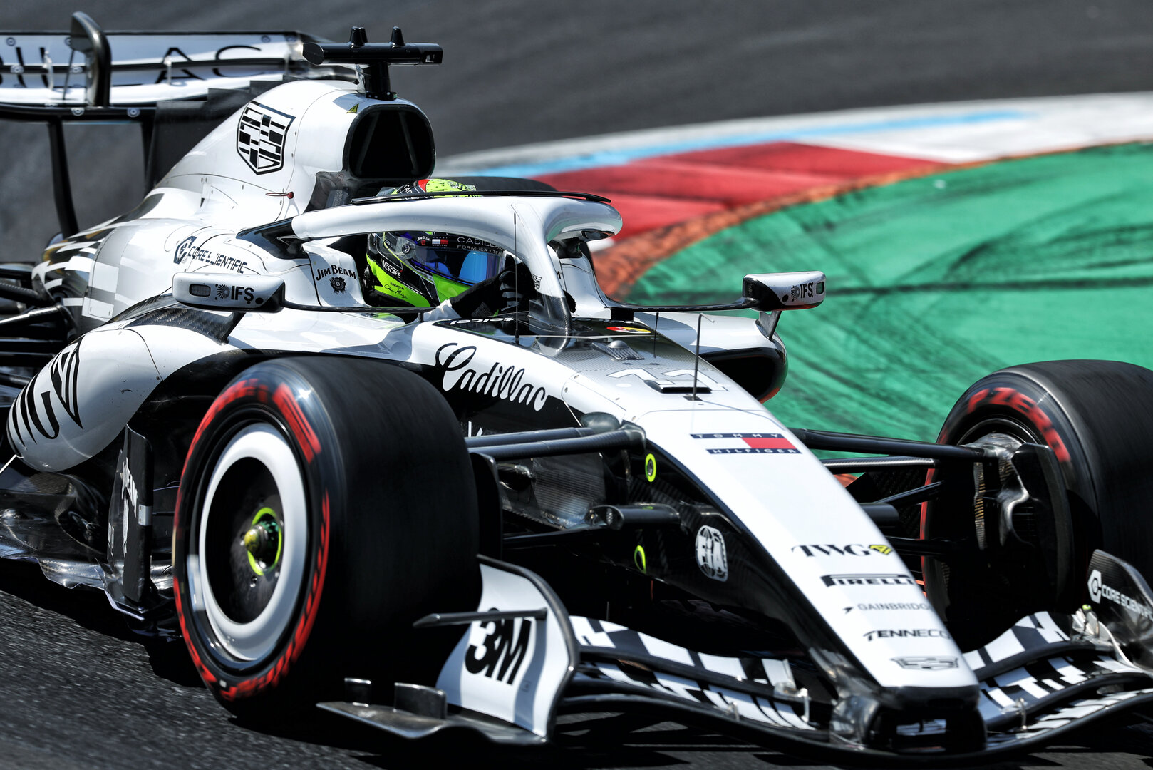 GP ITALIA, Sergio Perez (MEX) Cadillac Formula 1 Team MAC-26.
05.09.2026. Formula 1 World Championship, Rd 13, Italian Grand Prix, Monza, Italy, Qualifiche Day.
- www.xpbimages.com, EMail: requests@xpbimages.com © Copyright: Dunbar / XPB Images