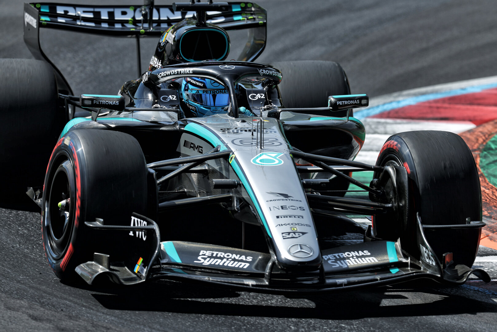 GP ITALIA, George Russell (GBR) Mercedes AMG Formula One Team W17.
05.09.2026. Formula 1 World Championship, Rd 13, Italian Grand Prix, Monza, Italy, Qualifiche Day.
- www.xpbimages.com, EMail: requests@xpbimages.com © Copyright: Dunbar / XPB Images
