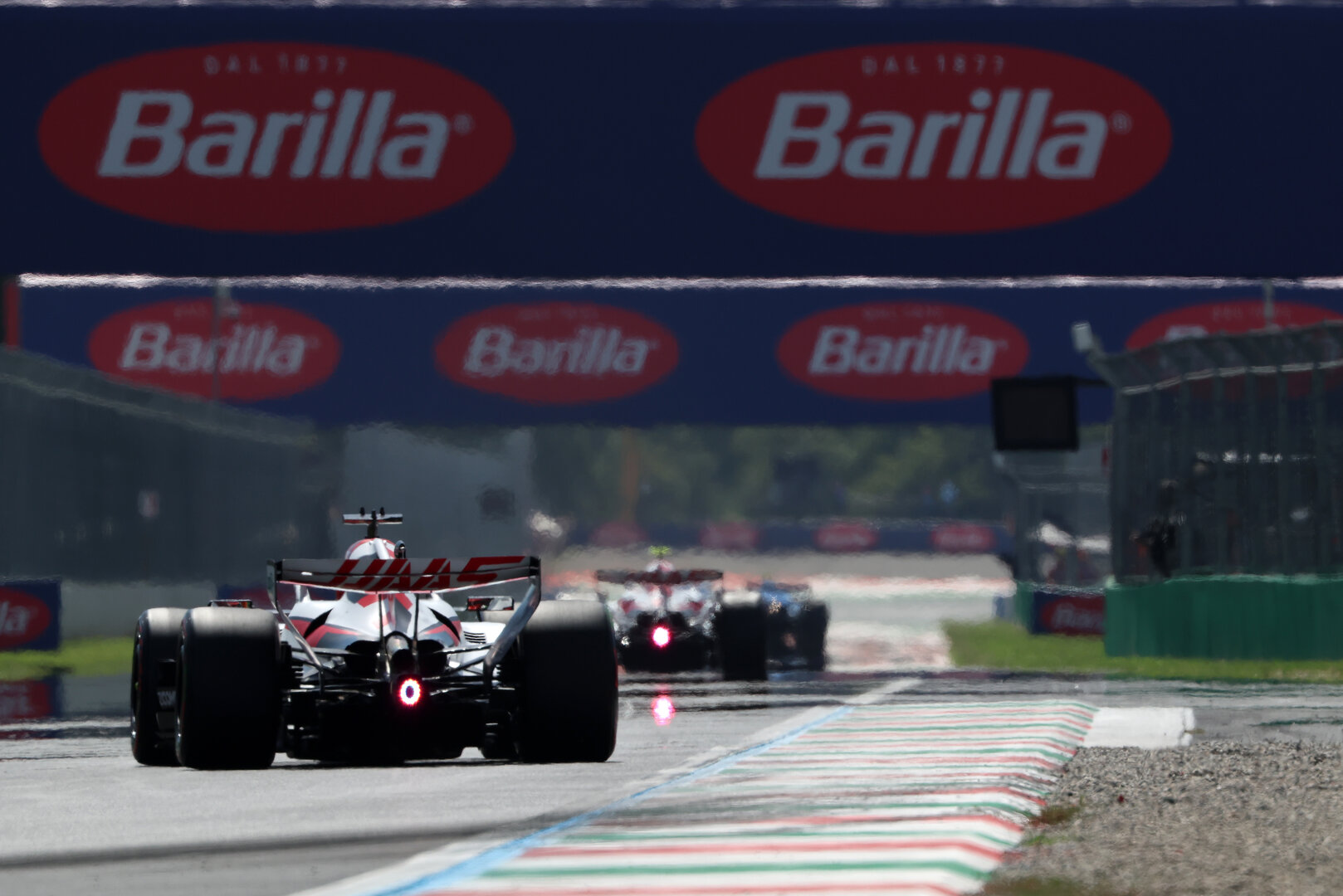 GP ITALIA, Esteban Ocon (FRA) Haas F1 Team VF-26.
05.09.2026. Formula 1 World Championship, Rd 13, Italian Grand Prix, Monza, Italy, Qualifiche Day.
 - www.xpbimages.com, EMail: requests@xpbimages.com © Copyright:  Rew / XPB Images