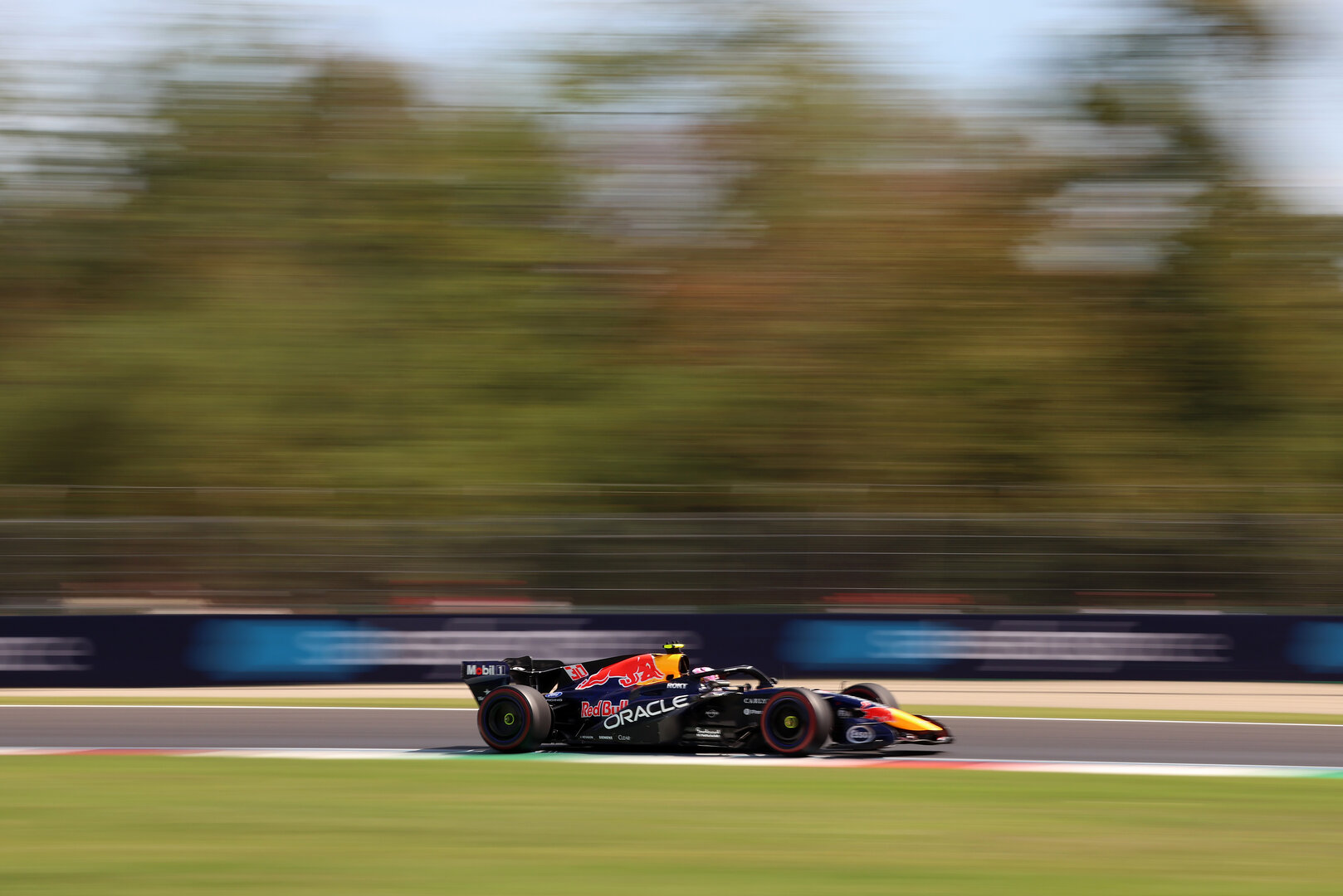 GP ITALIA, Liam Lawson (NZL) Red Bull Racing RB22.
05.09.2026. Formula 1 World Championship, Rd 13, Italian Grand Prix, Monza, Italy, Qualifiche Day.
 - www.xpbimages.com, EMail: requests@xpbimages.com © Copyright:  Rew / XPB Images