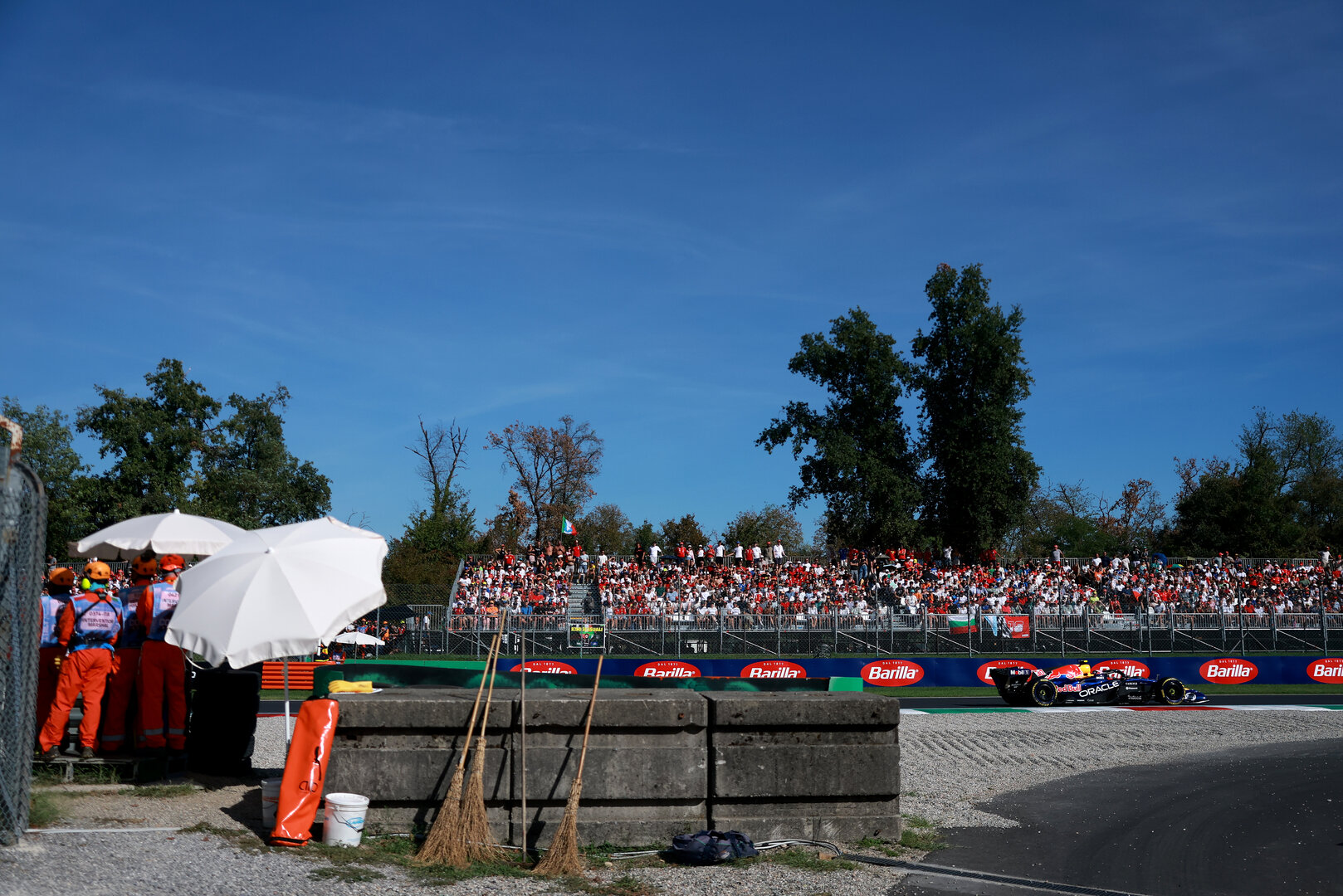 GP ITALIA, Liam Lawson (NZL) Red Bull Racing RB22.
05.09.2026. Formula 1 World Championship, Rd 13, Italian Grand Prix, Monza, Italy, Qualifiche Day.
- www.xpbimages.com, EMail: requests@xpbimages.com © Copyright: Charniaux / XPB Images