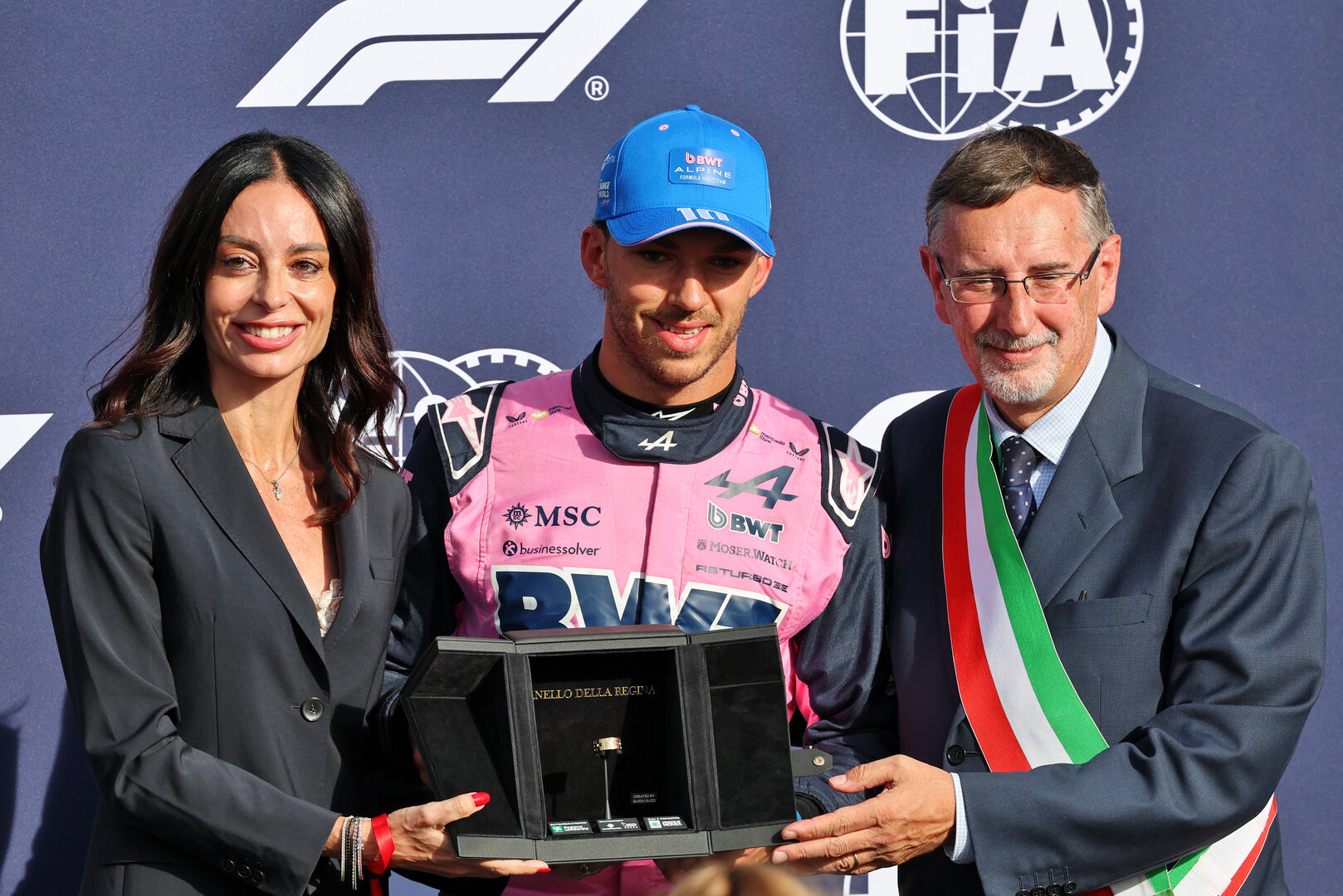 GP ITALIA, Pierre Gasly (FRA) Alpine F1 Team celebrates his pole position in qualifying parc ferme.
05.09.2026. Formula 1 World Championship, Rd 13, Italian Grand Prix, Monza, Italy, Qualifiche Day.
- www.xpbimages.com, EMail: requests@xpbimages.com © Copyright: Batchelor / XPB Images
