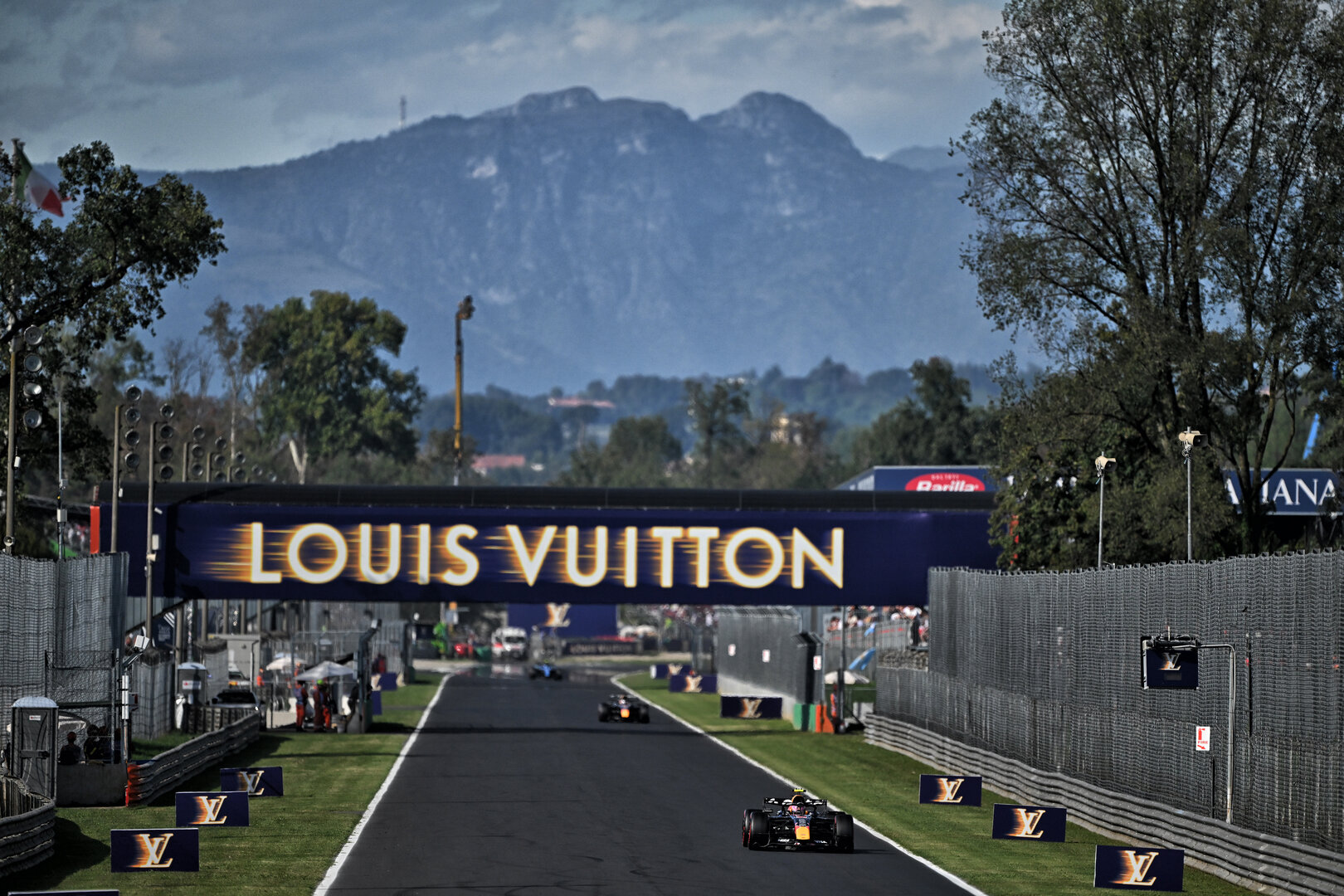 GP ITALIA, Liam Lawson (NZL) Red Bull Racing RB22.
05.09.2026. Formula 1 World Championship, Rd 13, Italian Grand Prix, Monza, Italy, Qualifiche Day.
- www.xpbimages.com, EMail: requests@xpbimages.com © Copyright: Price / XPB Images