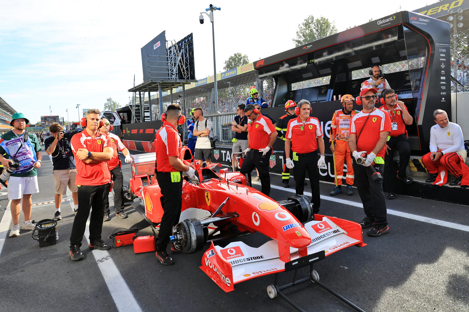 GP ITALIA, Rubens Barrichello (BRA) drives the 2002 Ferrari F2002.
05.09.2026. Formula 1 World Championship, Rd 13, Italian Grand Prix, Monza, Italy, Qualifiche Day.
- www.xpbimages.com, EMail: requests@xpbimages.com © Copyright: XPB Images