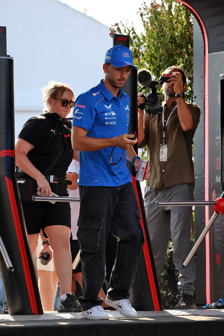 GP ITALIA, Pierre Gasly (FRA) Alpine F1 Team.
06.09.2026. Formula 1 World Championship, Rd 13, Italian Grand Prix, Monza, Italy, Gara Day.
 - www.xpbimages.com, EMail: requests@xpbimages.com © Copyright:  Rew / XPB Images