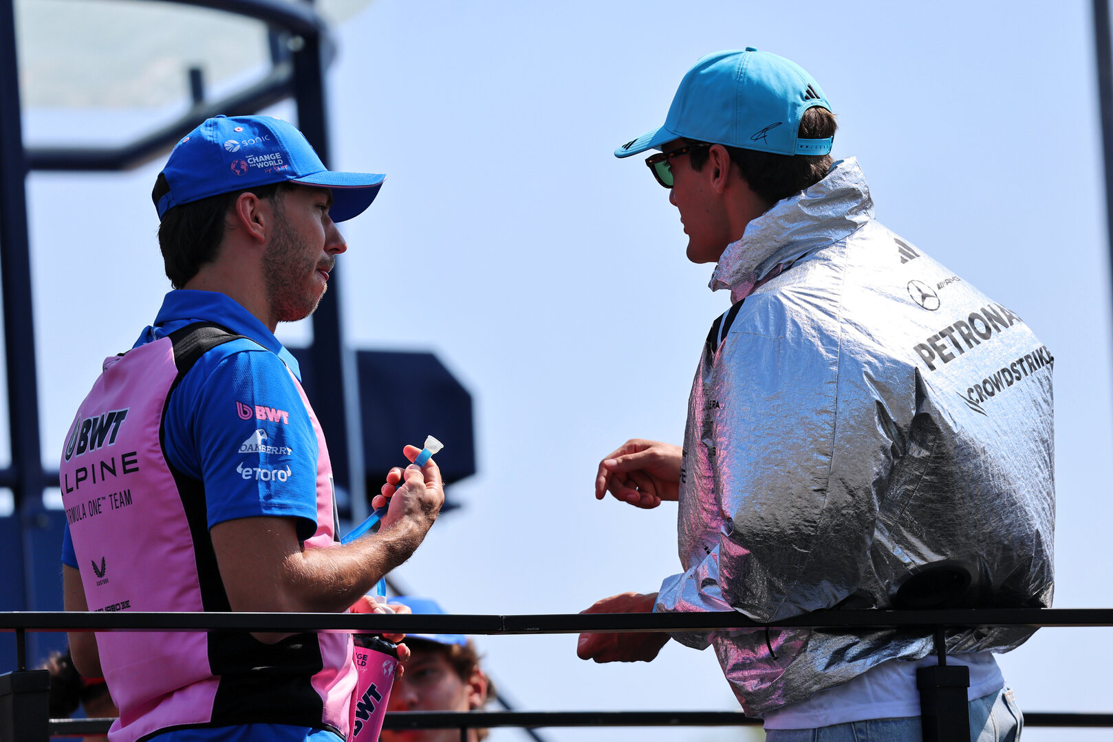GP ITALIA, (L to R): Pierre Gasly (FRA) Alpine F1 Team with George Russell (GBR) Mercedes AMG Formula One Team on the drivers' parade.
06.09.2026. Formula 1 World Championship, Rd 13, Italian Grand Prix, Monza, Italy, Gara Day.
- www.xpbimages.com, EMail: requests@xpbimages.com © Copyright: Batchelor / XPB Images
