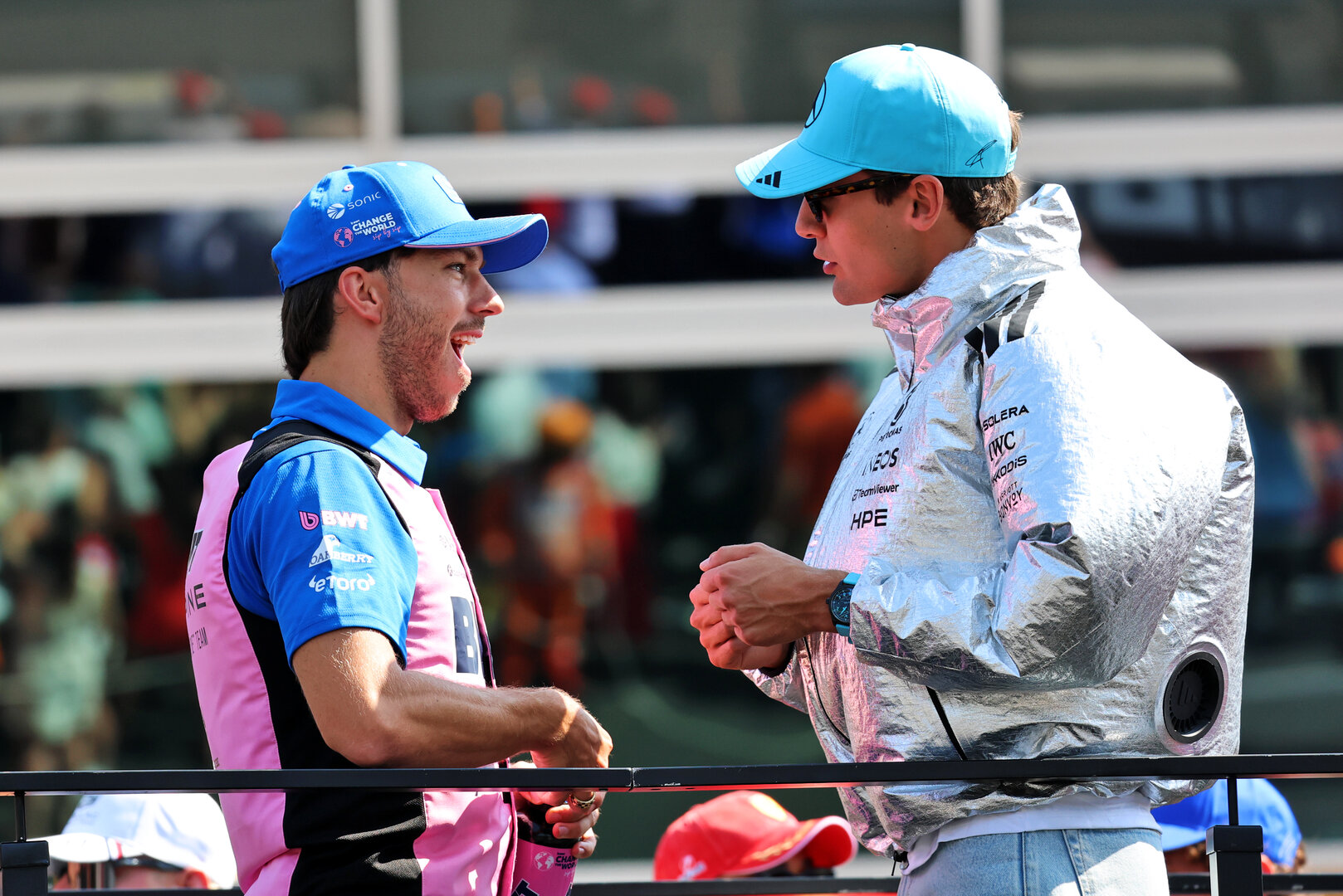 GP ITALIA, (L to R): Pierre Gasly (FRA) Alpine F1 Team with George Russell (GBR) Mercedes AMG Formula One Team on the drivers' parade.
06.09.2026. Formula 1 World Championship, Rd 13, Italian Grand Prix, Monza, Italy, Gara Day.
- www.xpbimages.com, EMail: requests@xpbimages.com © Copyright: Batchelor / XPB Images