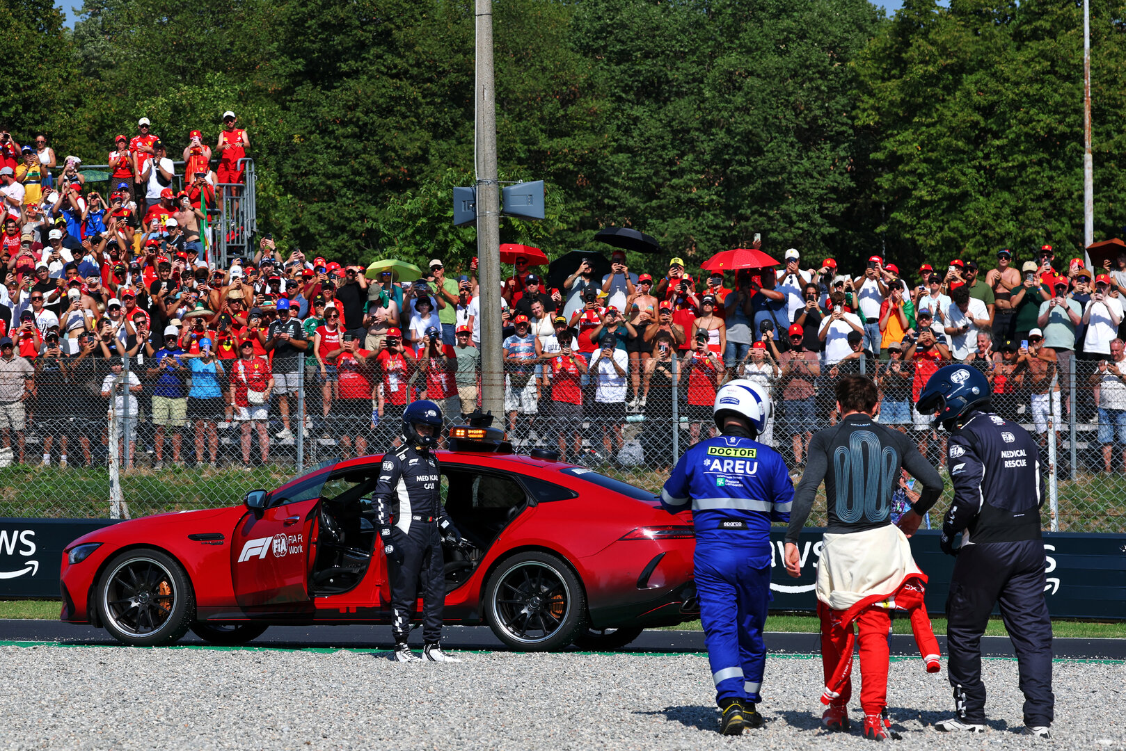 GP ITALIA, Charles Leclerc (MON) Ferrari crashed out of the race.
06.09.2026. Formula 1 World Championship, Rd 13, Italian Grand Prix, Monza, Italy, Gara Day.
- www.xpbimages.com, EMail: requests@xpbimages.com © Copyright: Bearne / XPB Images