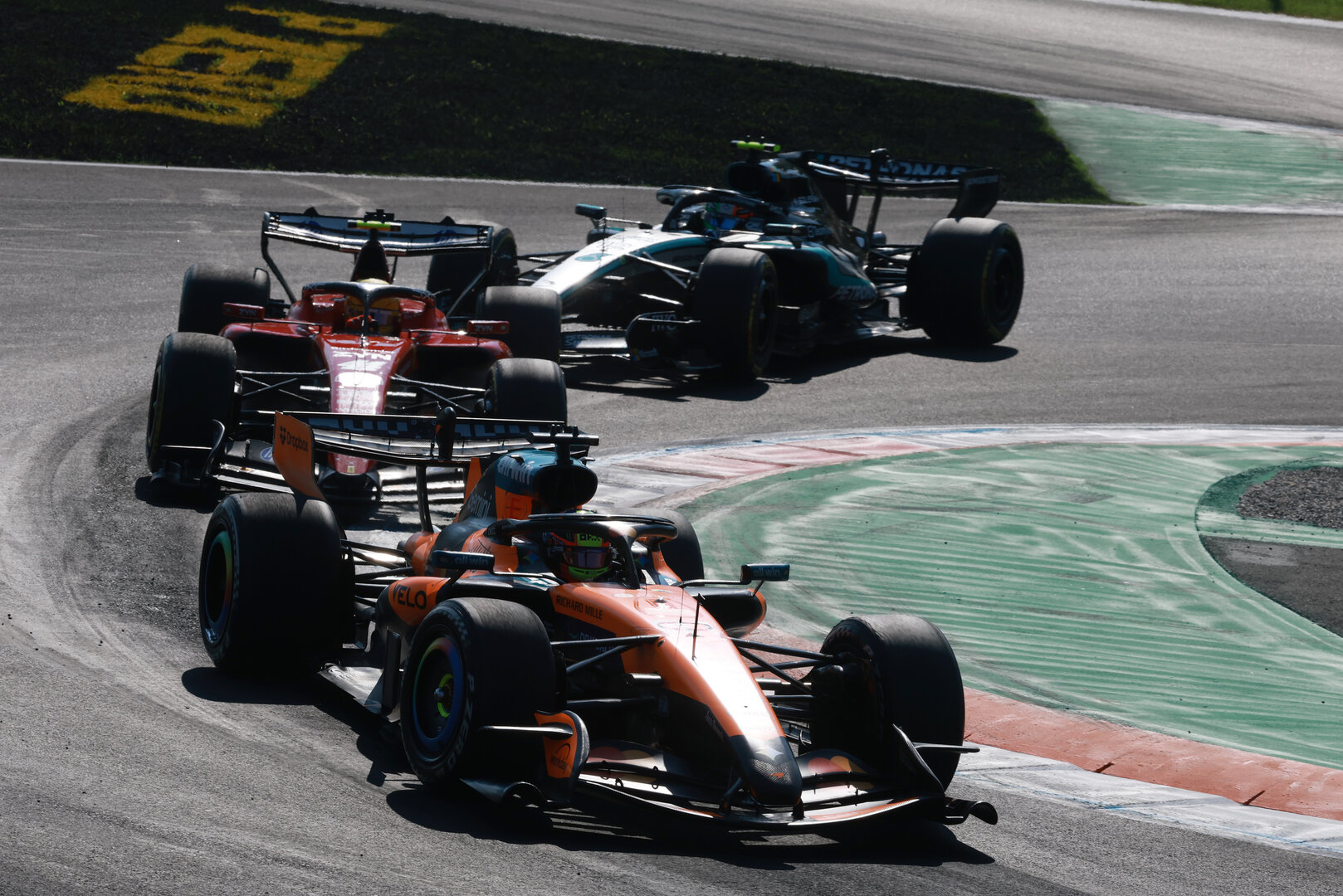 GP ITALIA, Oscar Piastri (AUS) McLaren F1 Team MCL40.
06.09.2026. Formula 1 World Championship, Rd 13, Italian Grand Prix, Monza, Italy, Gara Day.
- www.xpbimages.com, EMail: requests@xpbimages.com © Copyright: Charniaux / XPB Images