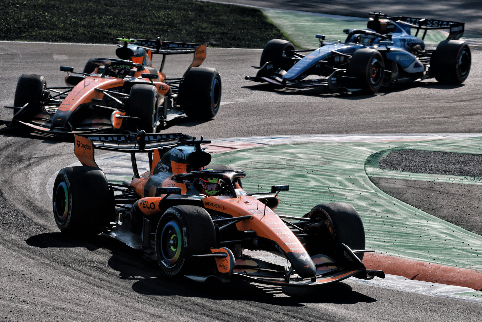 GP ITALIA, Oscar Piastri (AUS) McLaren F1 Team MCL40.
06.09.2026. Formula 1 World Championship, Rd 13, Italian Grand Prix, Monza, Italy, Gara Day.
- www.xpbimages.com, EMail: requests@xpbimages.com © Copyright: Charniaux / XPB Images