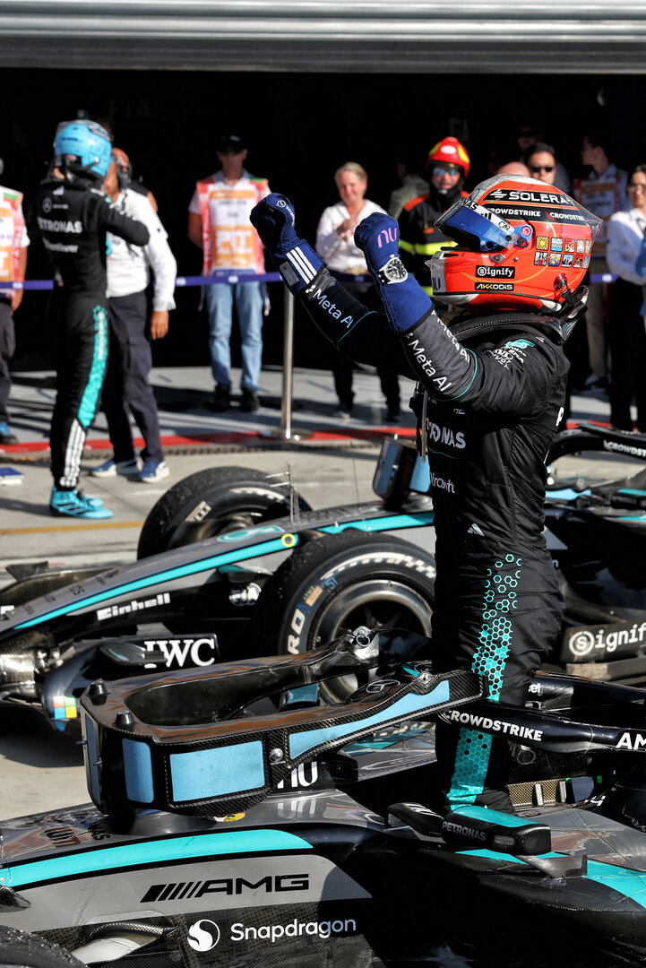 GP ITALIA, Gara winner Andrea Kimi Antonelli (ITA) Mercedes AMG Formula One Team W17 celebrates in parc ferme.
06.09.2026. Formula 1 World Championship, Rd 13, Italian Grand Prix, Monza, Italy, Gara Day.
- www.xpbimages.com, EMail: requests@xpbimages.com © Copyright: Bearne / XPB Images