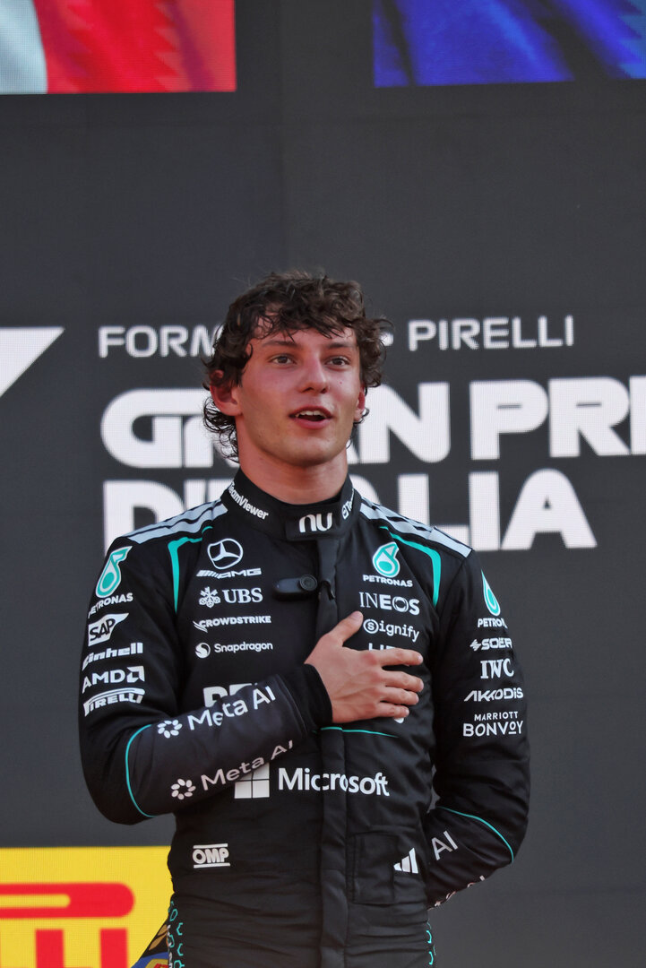 GP ITALIA, Gara winner Andrea Kimi Antonelli (ITA) Mercedes AMG Formula One Team celebrates on the podium.
06.09.2026. Formula 1 World Championship, Rd 13, Italian Grand Prix, Monza, Italy, Gara Day.
- www.xpbimages.com, EMail: requests@xpbimages.com © Copyright: Dunbar / XPB Images