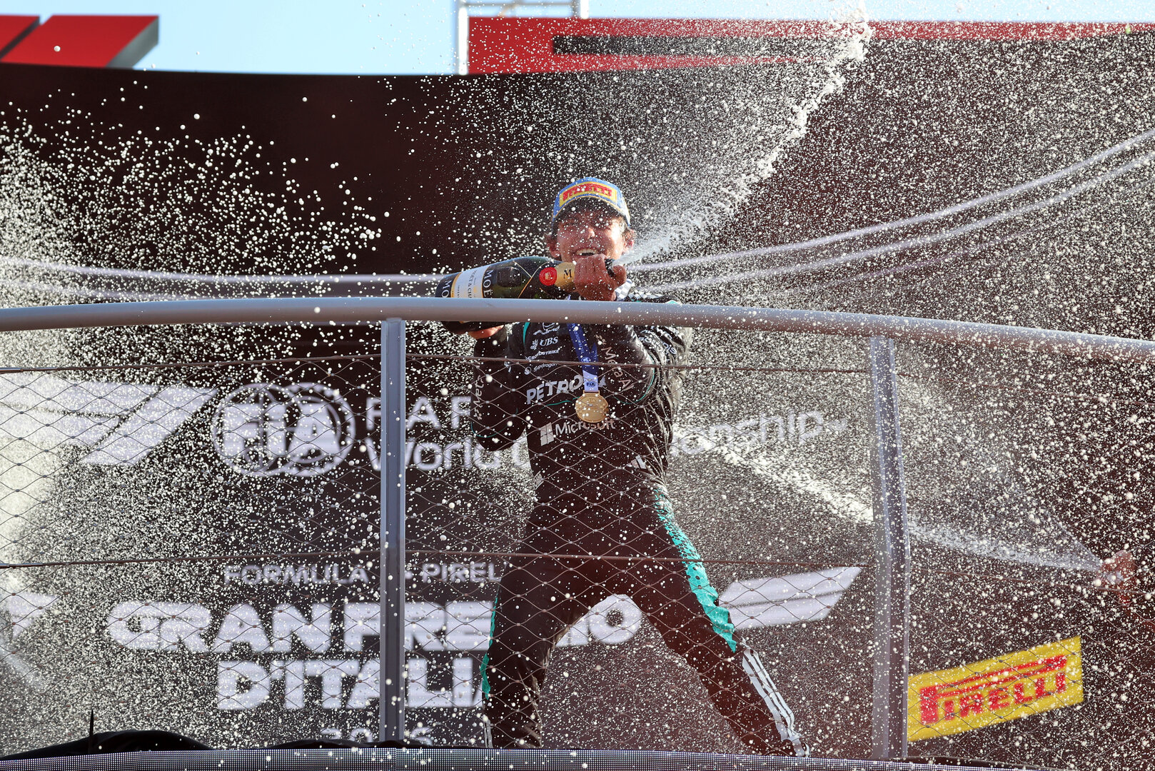 GP ITALIA, Gara winner Andrea Kimi Antonelli (ITA) Mercedes AMG Formula One Team celebrates on the podium.
06.09.2026. Formula 1 World Championship, Rd 13, Italian Grand Prix, Monza, Italy, Gara Day.
- www.xpbimages.com, EMail: requests@xpbimages.com © Copyright: Rew / XPB Images