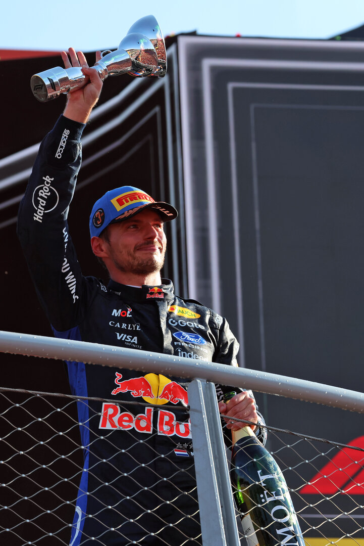 GP ITALIA, Max Verstappen (NLD) Red Bull Racing celebrates his third position on the podium.
06.09.2026. Formula 1 World Championship, Rd 13, Italian Grand Prix, Monza, Italy, Gara Day.
 - www.xpbimages.com, EMail: requests@xpbimages.com © Copyright:  Rew / XPB Images