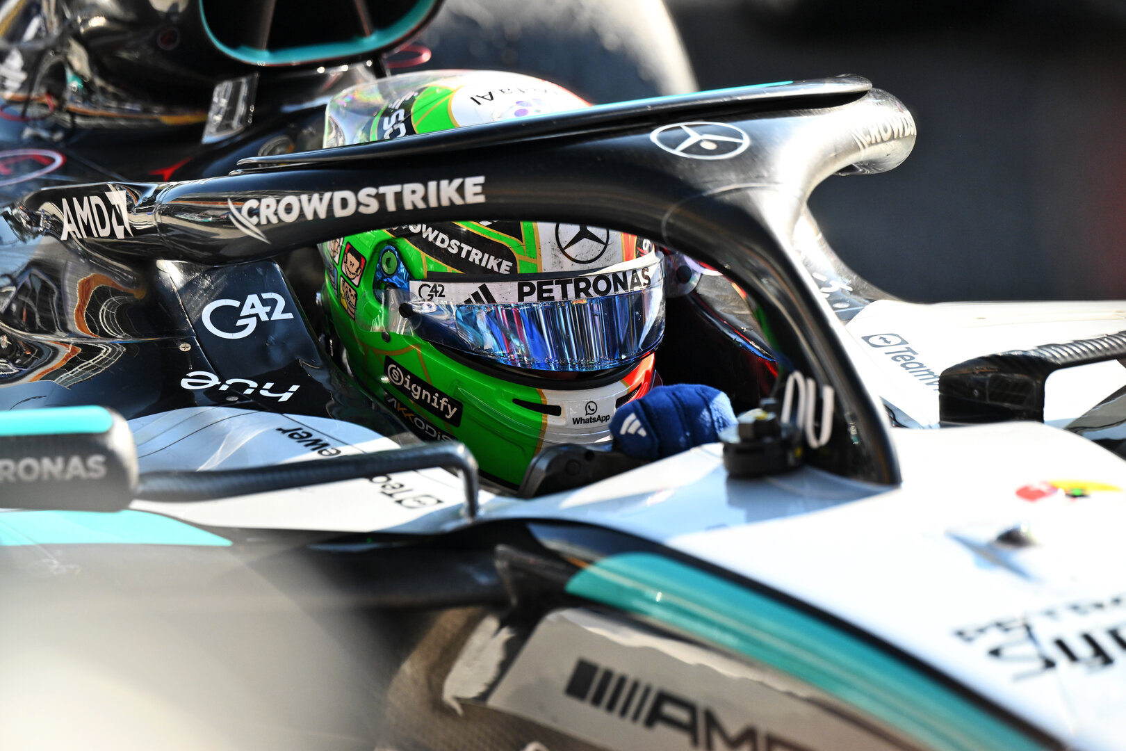 GP ITALIA, Andrea Kimi Antonelli (ITA) Mercedes AMG Formula One Team W17 in parc ferme.
06.09.2026. Formula 1 World Championship, Rd 13, Italian Grand Prix, Monza, Italy, Gara Day.
- www.xpbimages.com, EMail: requests@xpbimages.com © Copyright: Price / XPB Images